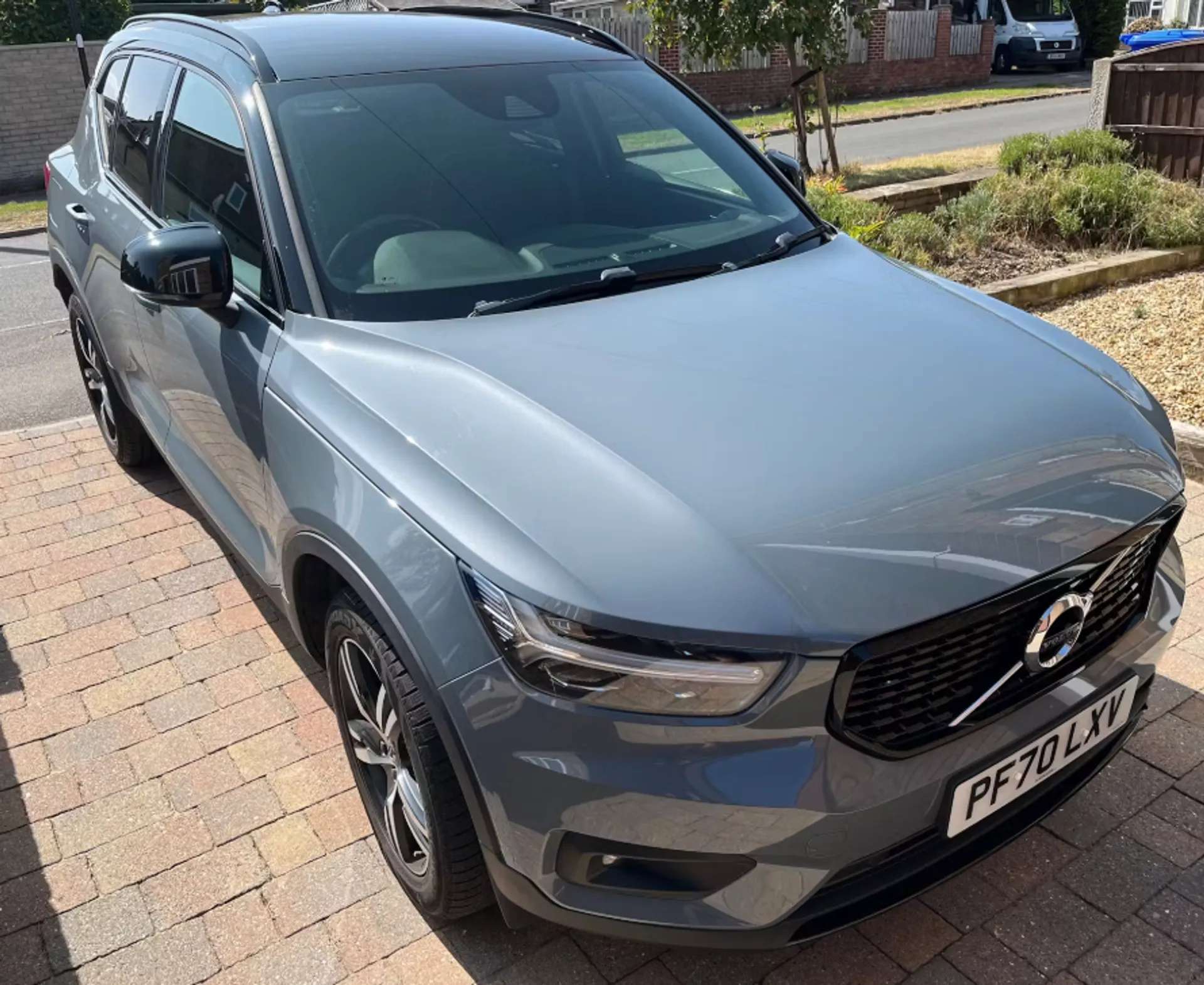 2021 VOLVO XC40 2021 VOLVO XC40