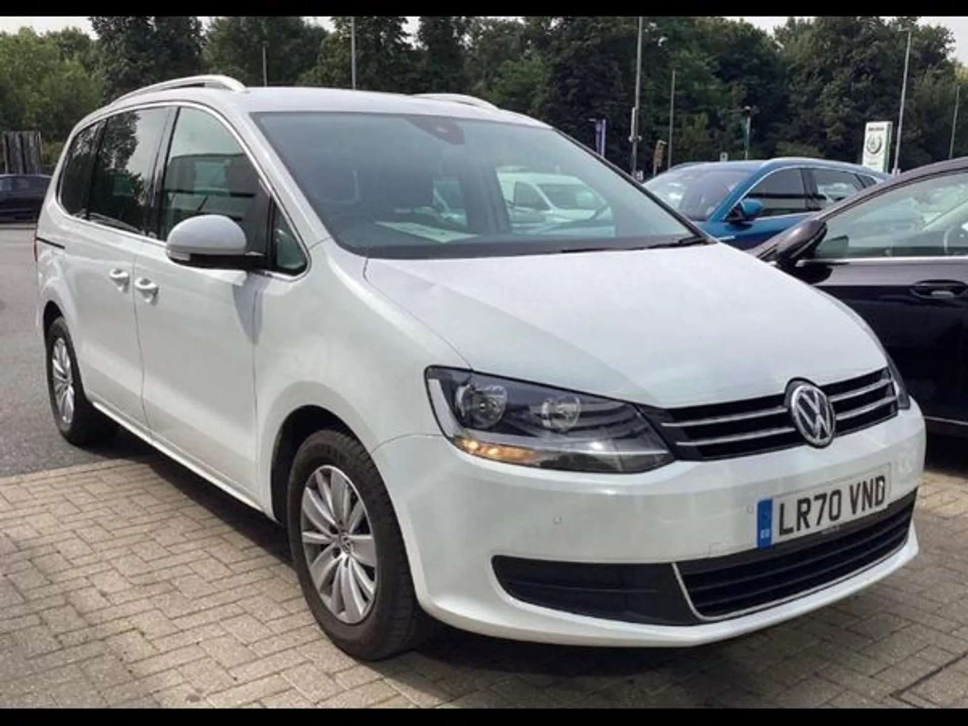 A 2020 VOLKSWAGEN SHARAN 2.0 TDI SCR 150 SE Nav 5dr DSG [ Side Scan , Front and rear parking sensors , Lane assist and camera controlled warning system , Stop/start function , A 2020 VOLKSWAGEN SHARAN 2.0 TDI SCR 150 SE Nav 5dr DSG [ Side Scan , Front and rear parking sensors , Lane assist and camera controlled warning system , Stop/start function ,