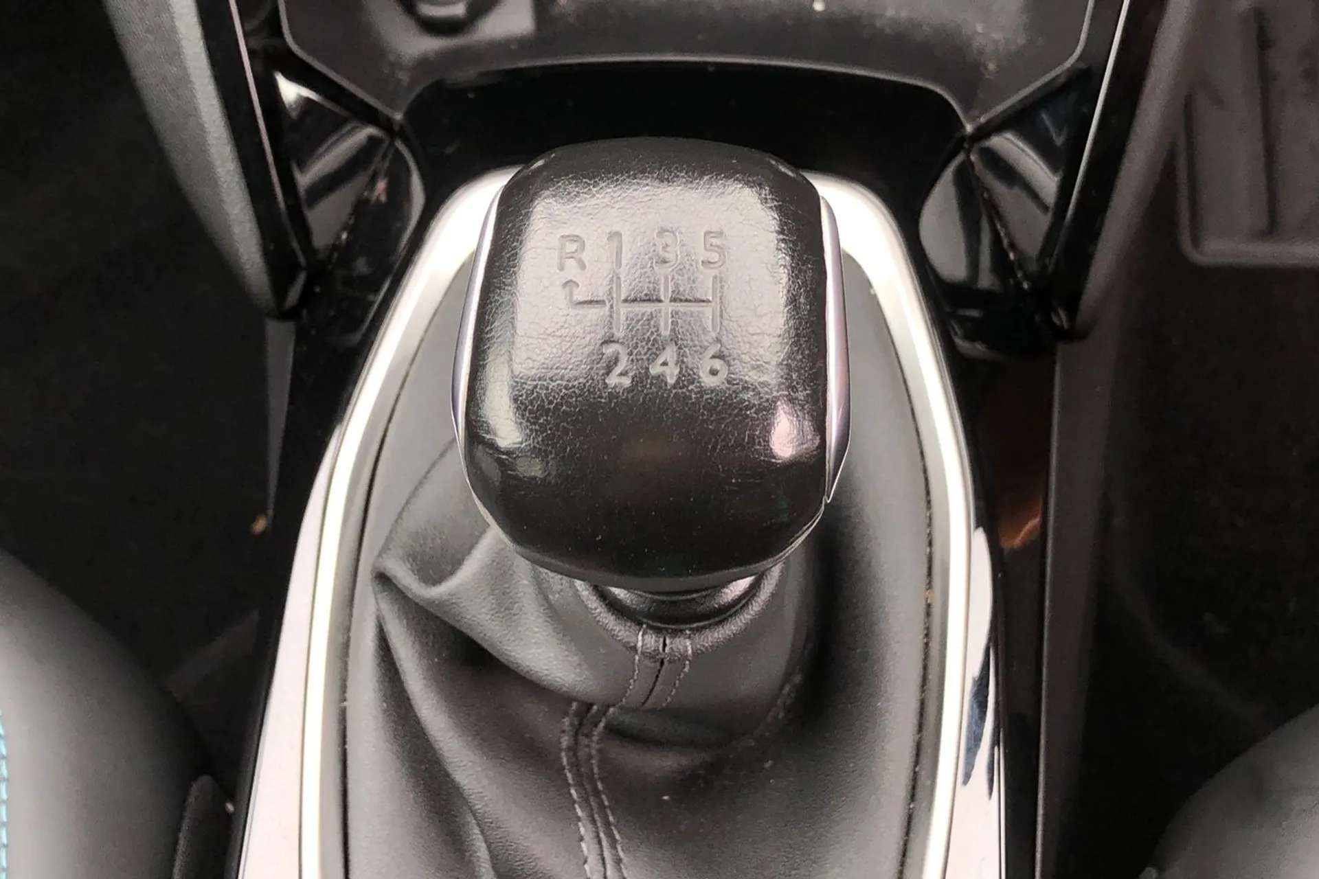 2020 PEUGEOT 208 2020 PEUGEOT 208