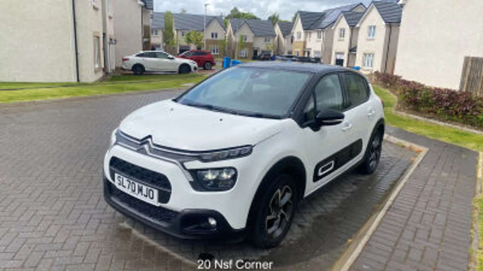 A 2020 CITROEN C3 1.2 PureTech Flair 5dr [Citroen illuminated signature in LED headlights and LED daytime running lights, Safety pack 1, 16" Hellix diamond black alloy A 2020 CITROEN C3 1.2 PureTech Flair 5dr [Citroen illuminated signature in LED headlights and LED daytime running lights, Safety pack 1, 16" Hellix diamond black alloy