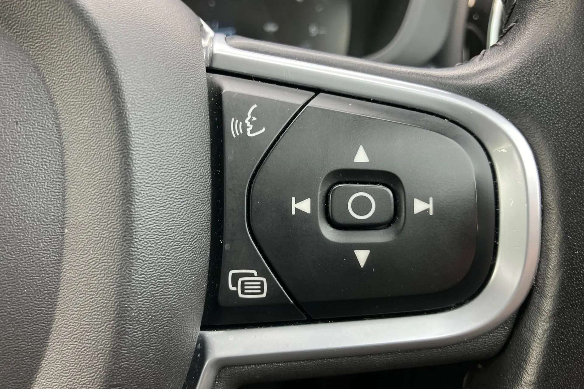 2018 VOLVO XC60 2018 VOLVO XC60