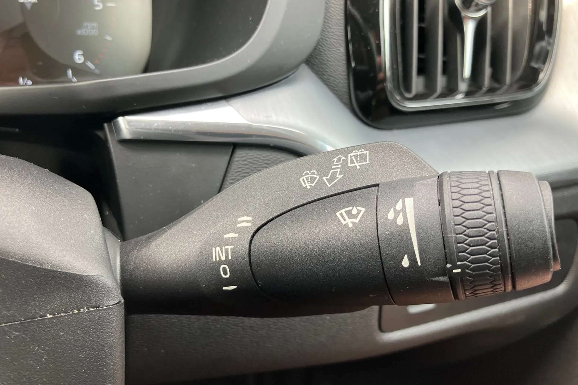 2018 VOLVO XC60 2018 VOLVO XC60