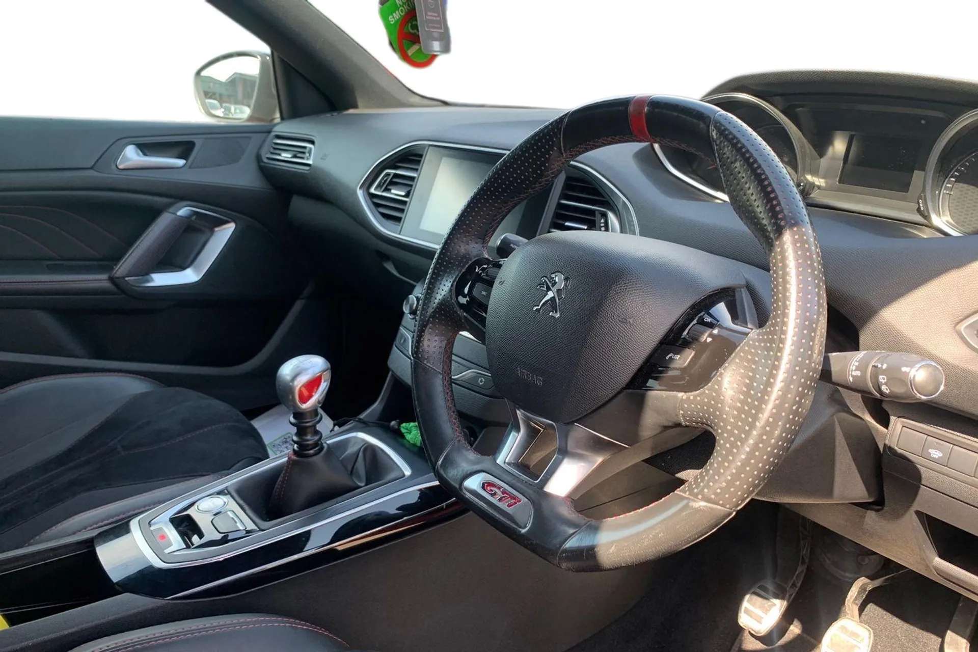 2016 PEUGEOT 308 2016 PEUGEOT 308