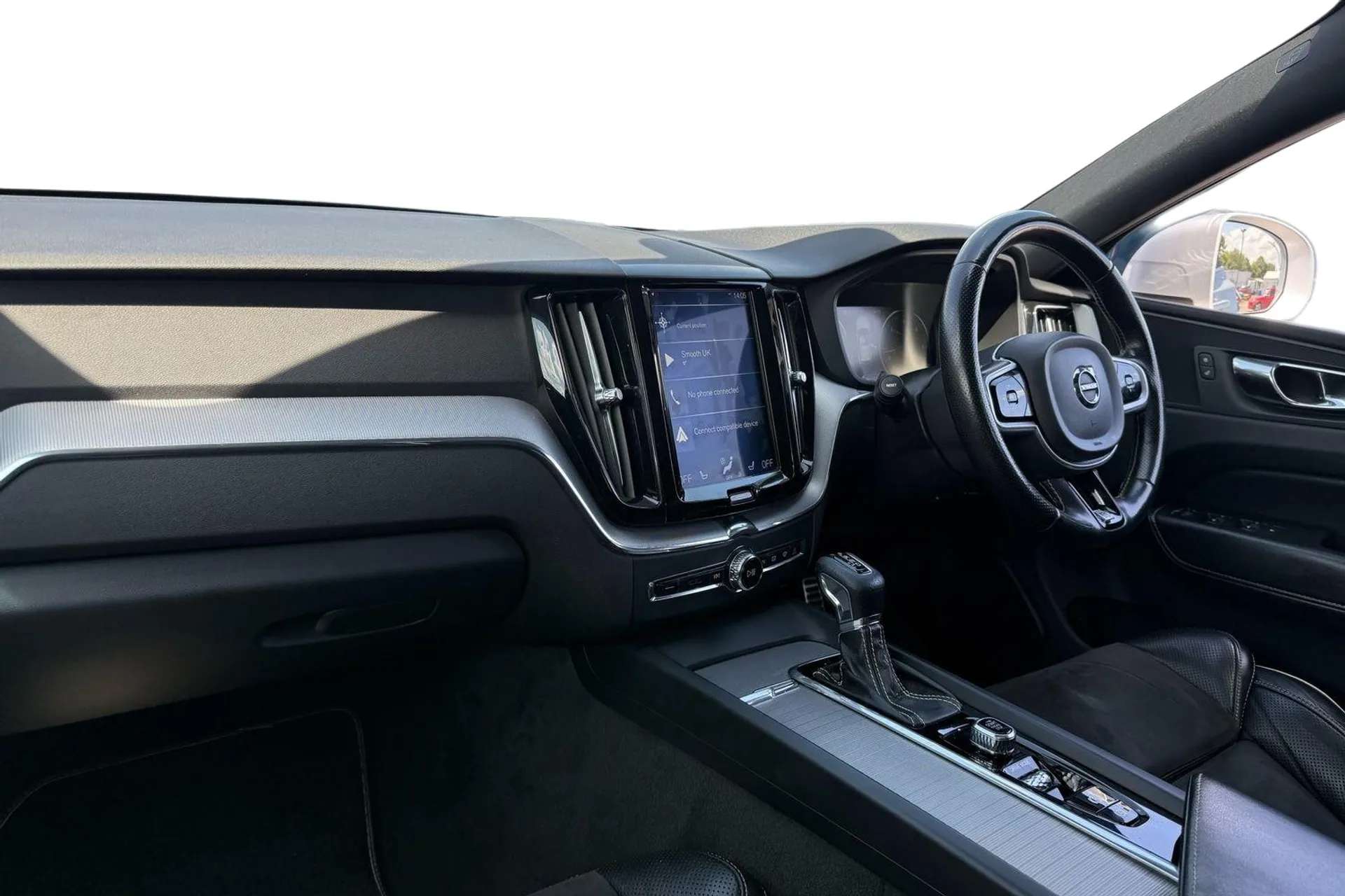 A 2018 VOLVO XC60 2.0 D4 R DESIGN 5dr AWD Geartronic [ Parking Camera 360 Surround View , Power Glass Tilt and Slide Panoramic Sunroof with Sun Curtain , Winter Pack , A 2018 VOLVO XC60 2.0 D4 R DESIGN 5dr AWD Geartronic [ Parking Camera 360 Surround View , Power Glass Tilt and Slide Panoramic Sunroof with Sun Curtain , Winter Pack ,