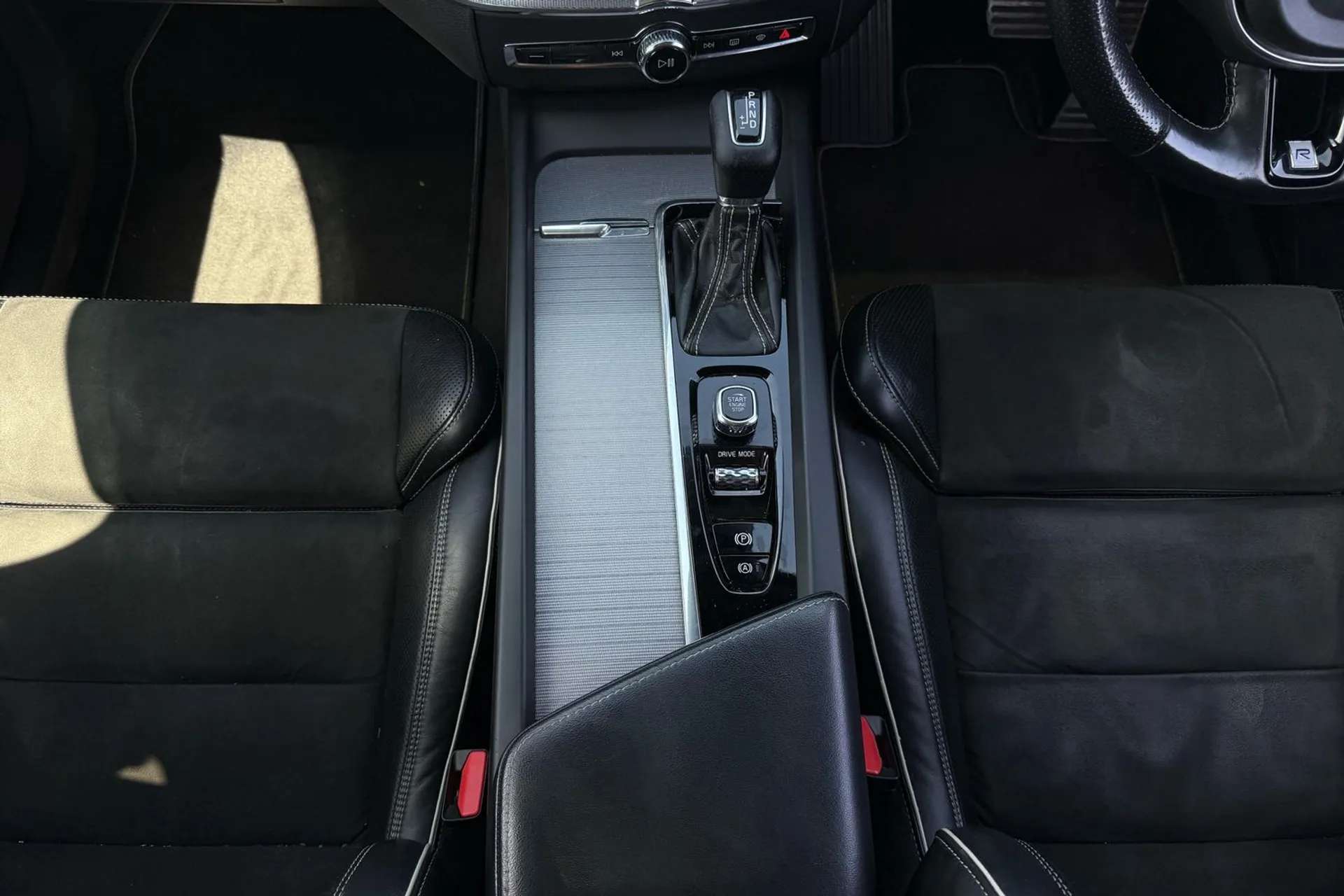 2018 VOLVO XC60 2018 VOLVO XC60