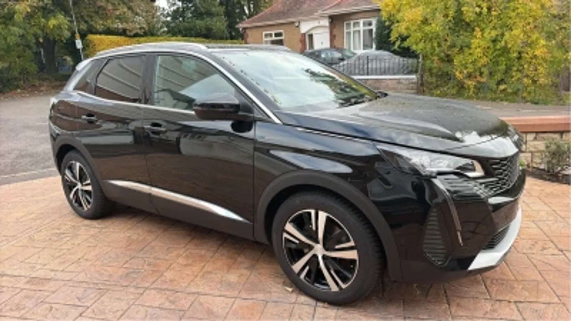 A 2024 PEUGEOT 3008 1.6 Hybrid 225 GT 5dr e-EAT8 [PEUGEOT i-Cockpit with compact sports steering wheel, Lane Keeping Assistance (LKA) with road edge detection, Blind spot A 2024 PEUGEOT 3008 1.6 Hybrid 225 GT 5dr e-EAT8 [PEUGEOT i-Cockpit with compact sports steering wheel, Lane Keeping Assistance (LKA) with road edge detection, Blind spot