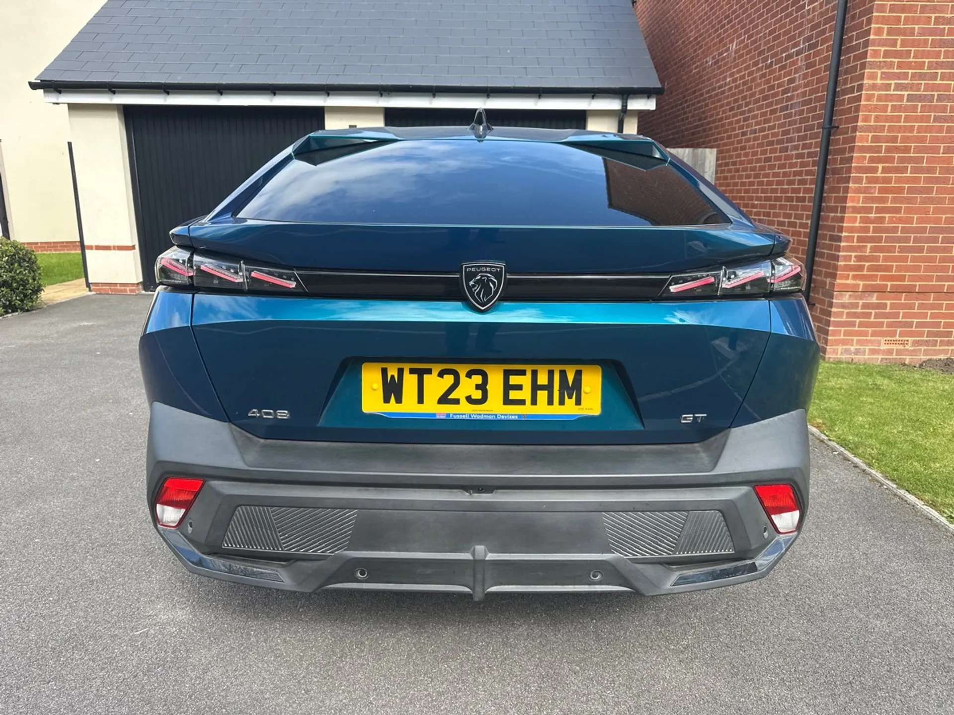 2023 PEUGEOT 408 2023 PEUGEOT 408