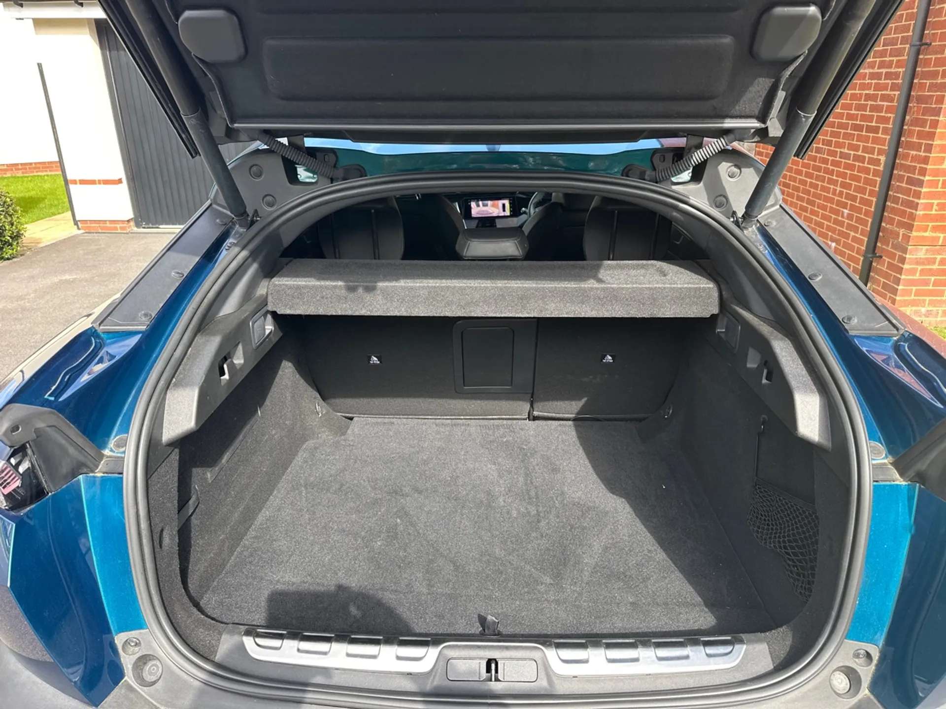 2023 PEUGEOT 408 2023 PEUGEOT 408