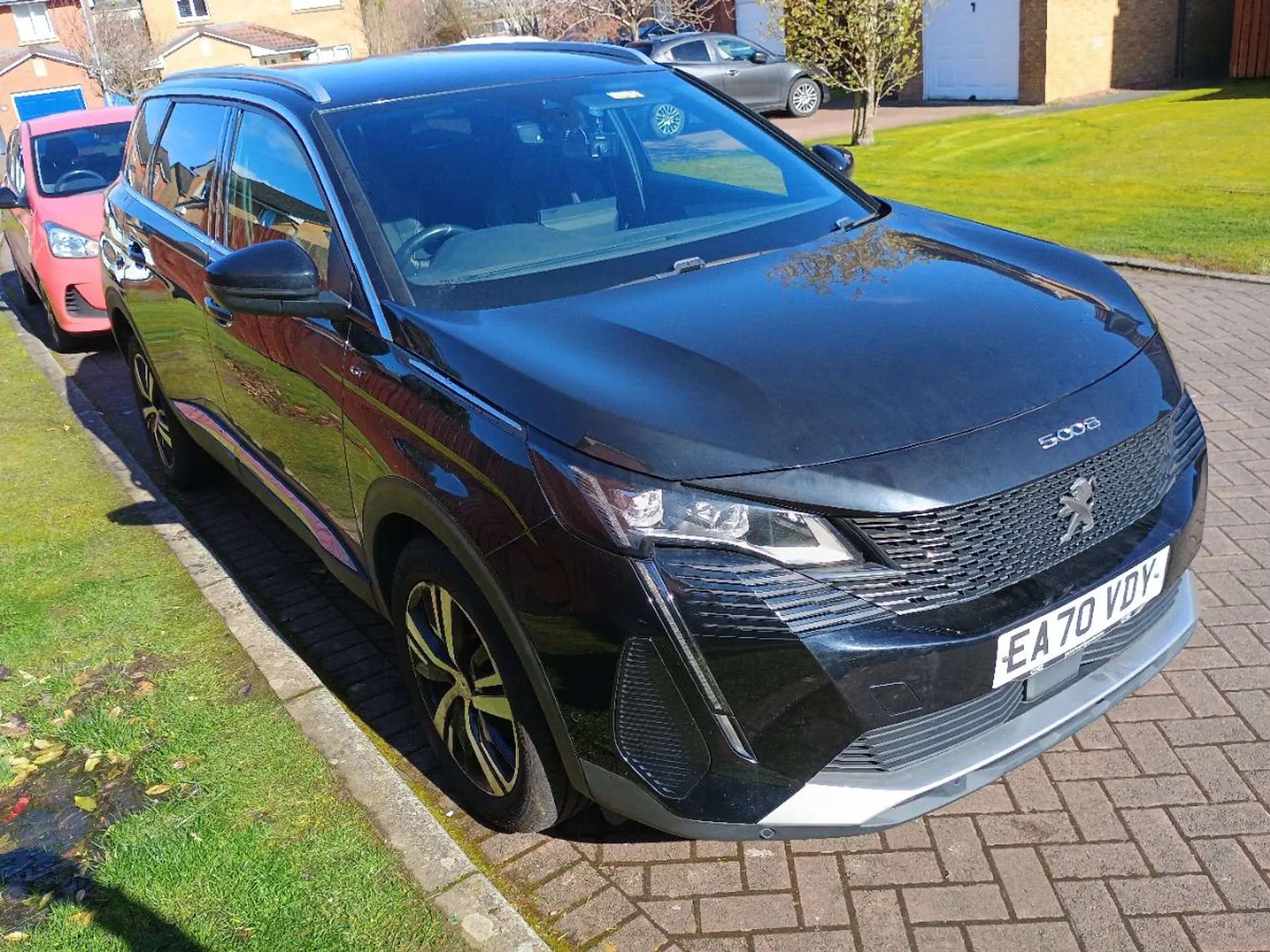 A 2021 PEUGEOT 5008 1.2 PureTech GT 5dr EAT8 [Extended traffic sign recognition, Black diamond roof and nera black door mirror shells, Automatic and dual zone diffusion a A 2021 PEUGEOT 5008 1.2 PureTech GT 5dr EAT8 [Extended traffic sign recognition, Black diamond roof and nera black door mirror shells, Automatic and dual zone diffusion a