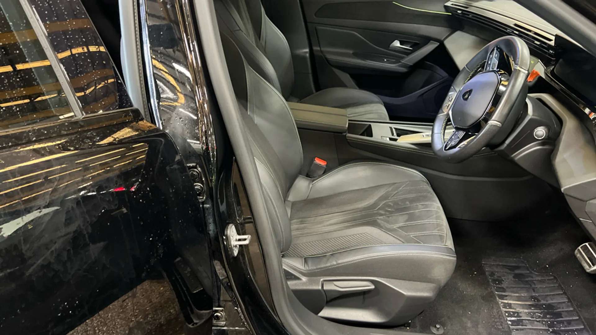 2024 PEUGEOT 408 2024 PEUGEOT 408