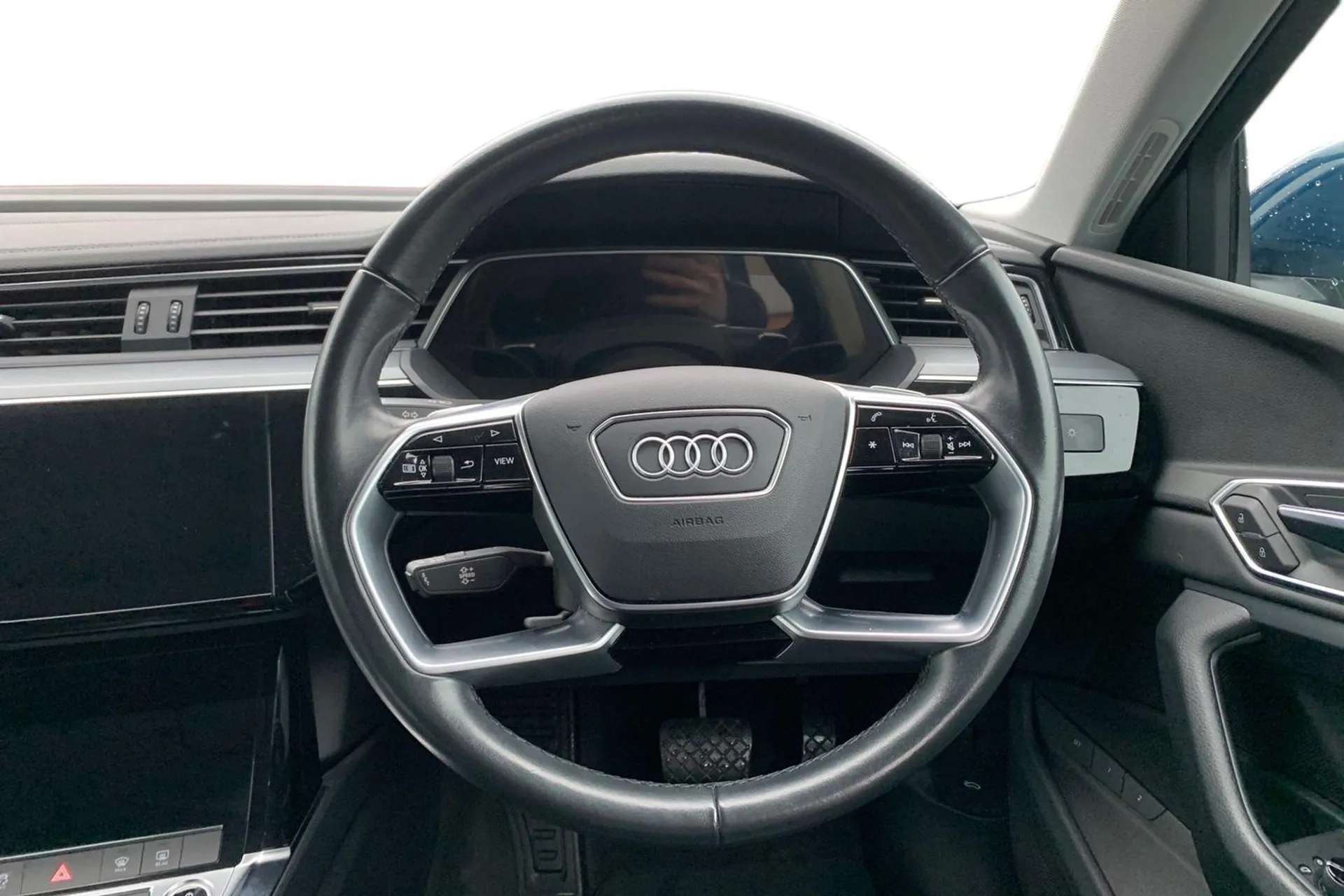 2021 AUDI E-TRON 2021 AUDI E-TRON