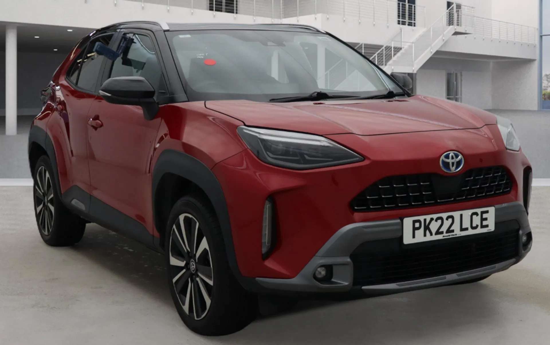 A 2022 TOYOTA YARIS CROSS 1.5 Hybrid Premiere Edition 5dr CVT [ Reversing camera , Pre-collision system enhanced with emergency steering assist , Essential protection pack , Te A 2022 TOYOTA YARIS CROSS 1.5 Hybrid Premiere Edition 5dr CVT [ Reversing camera , Pre-collision system enhanced with emergency steering assist , Essential protection pack , Te