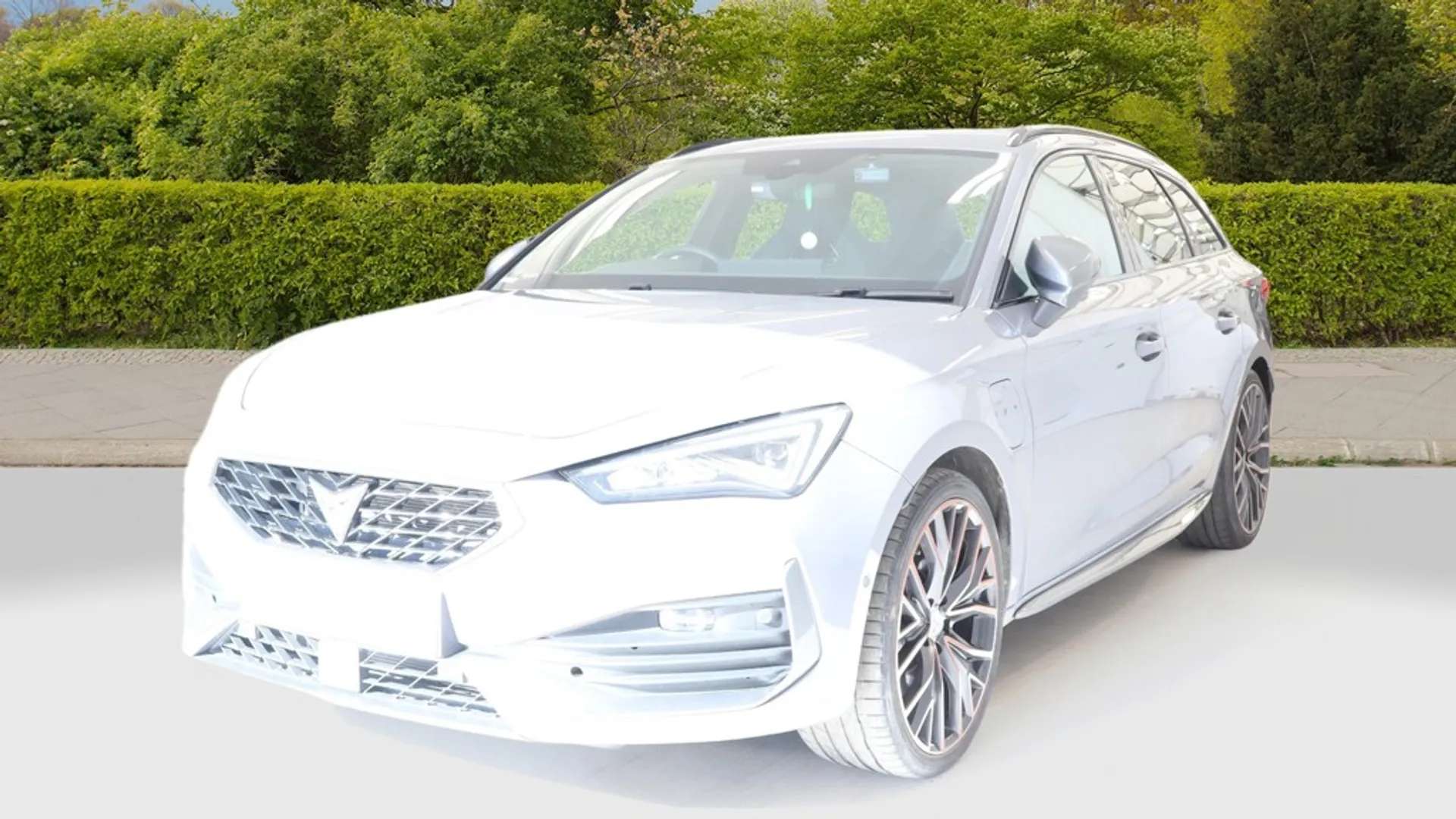 A 2024 CUPRA LEON 1.4 eHybrid VZ2 Design Edition 5dr DSG [Navigation System, A 2024 CUPRA LEON 1.4 eHybrid VZ2 Design Edition 5dr DSG [Navigation System,