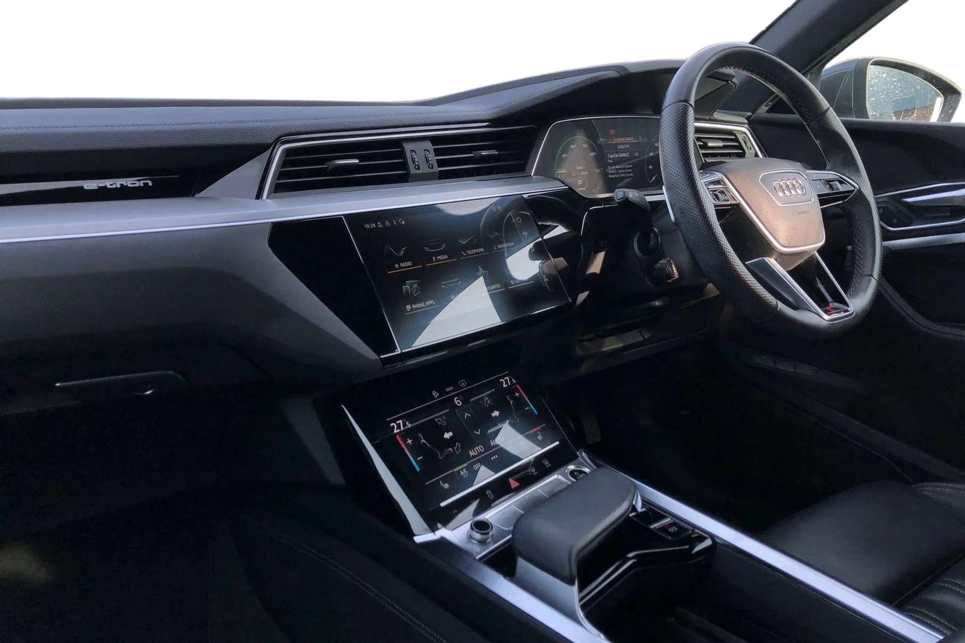 A 2021 AUDI E-TRON 230kW 50 Quattro 71kWh S Line 5dr Auto [Audi virtual cockpit, Audi phone box with wireless charging, Parking system plus with 360 degree sensors and f A 2021 AUDI E-TRON 230kW 50 Quattro 71kWh S Line 5dr Auto [Audi virtual cockpit, Audi phone box with wireless charging, Parking system plus with 360 degree sensors and f