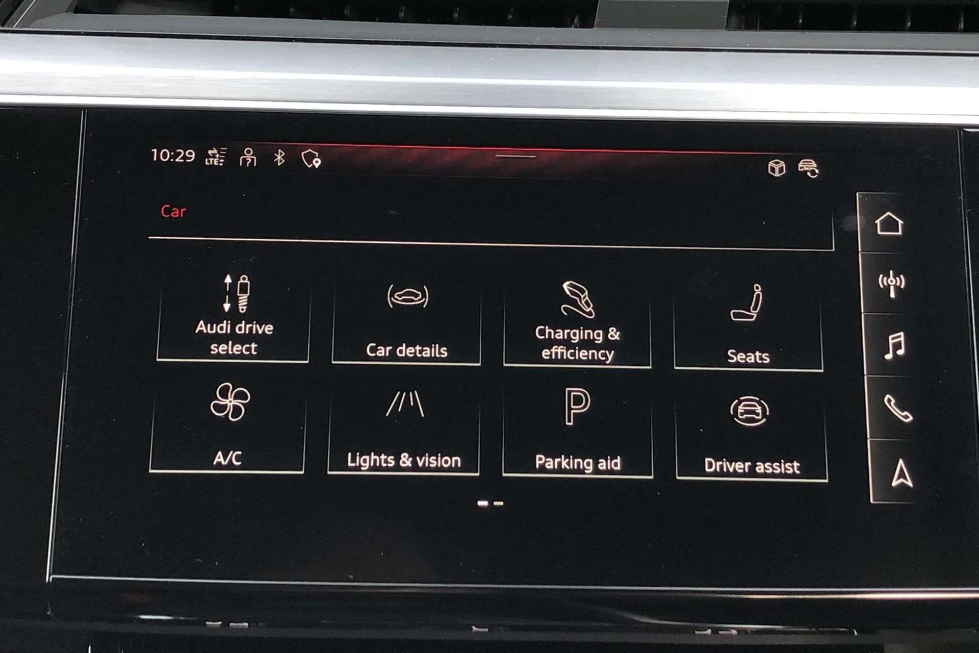 2021 AUDI E-TRON 2021 AUDI E-TRON