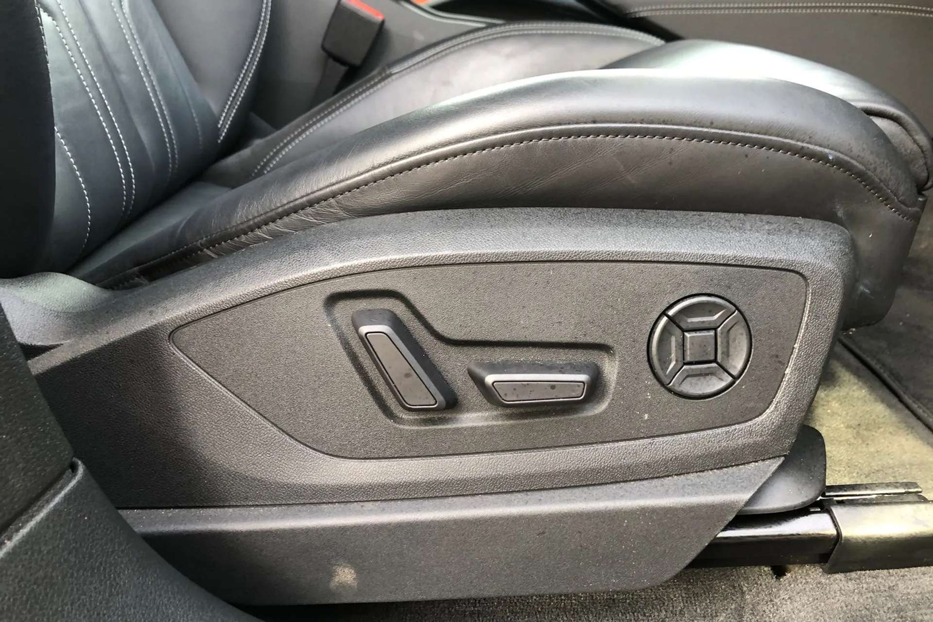 2021 AUDI E-TRON 2021 AUDI E-TRON