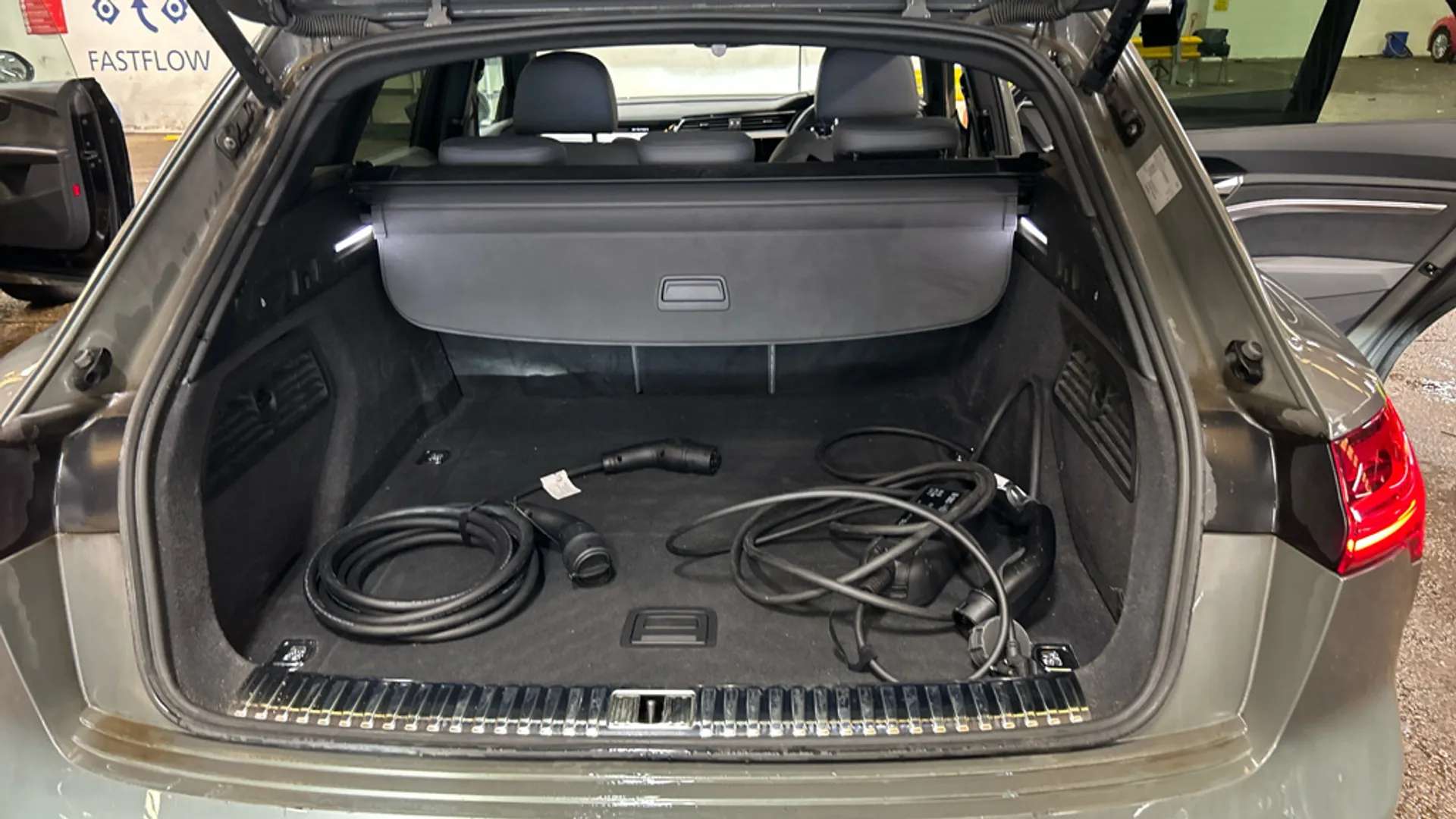 2023 AUDI Q8 2023 AUDI Q8