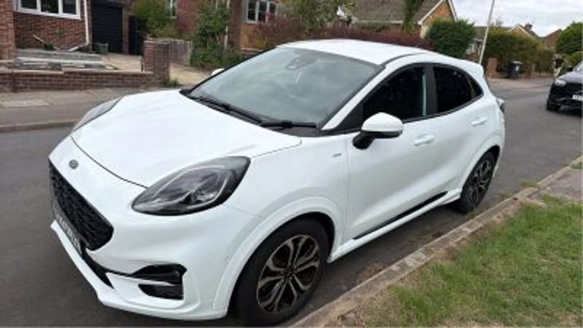 A 2023 FORD PUMA 1.0 EcoBoost Hybrid mHEV ST-Line 5dr DCT [ST-Line body styling kit with unique grille, Speed sign recognition, Selectable drive modes(Normal, Eco, Spo A 2023 FORD PUMA 1.0 EcoBoost Hybrid mHEV ST-Line 5dr DCT [ST-Line body styling kit with unique grille, Speed sign recognition, Selectable drive modes(Normal, Eco, Spo