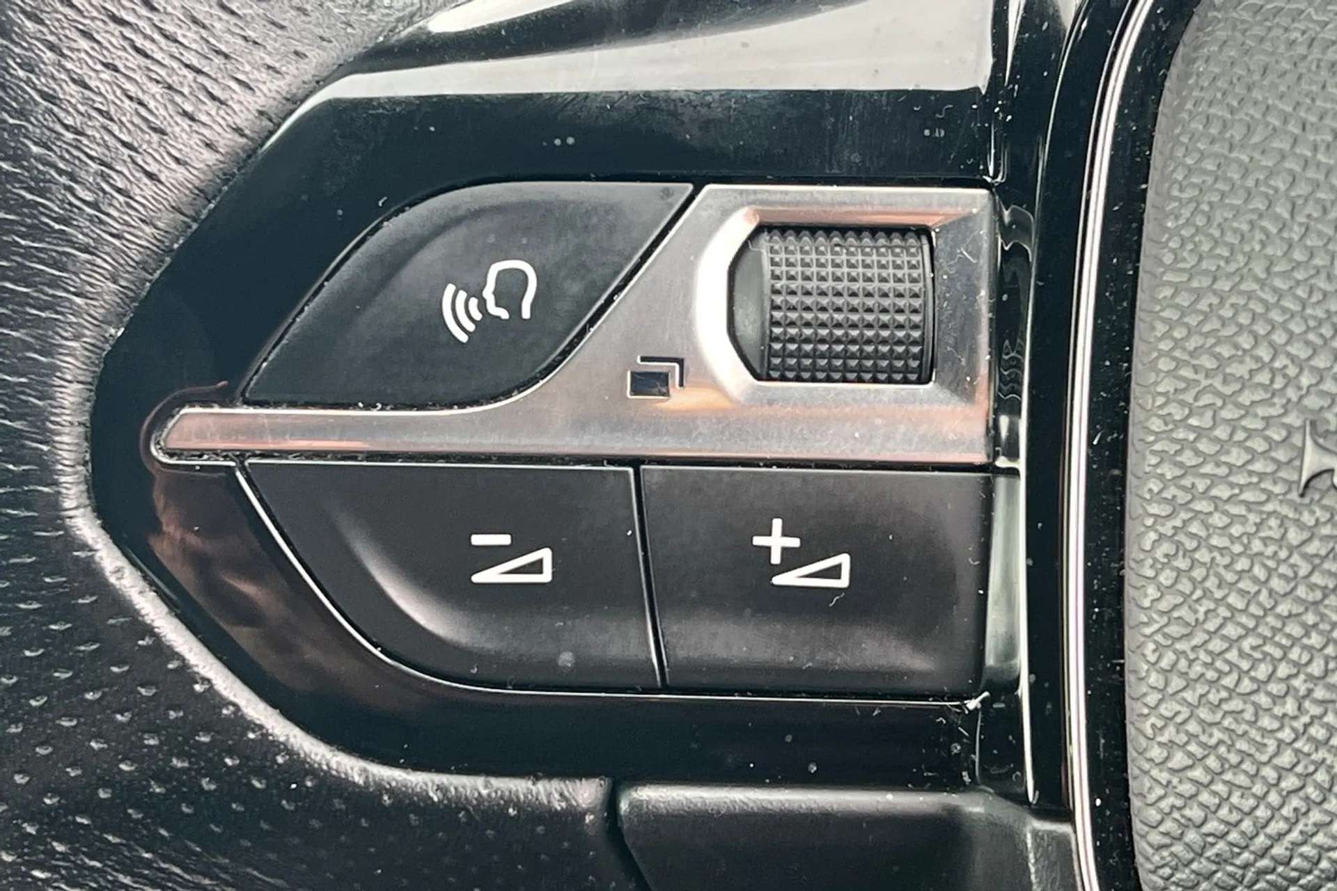 2018 PEUGEOT 3008 2018 PEUGEOT 3008
