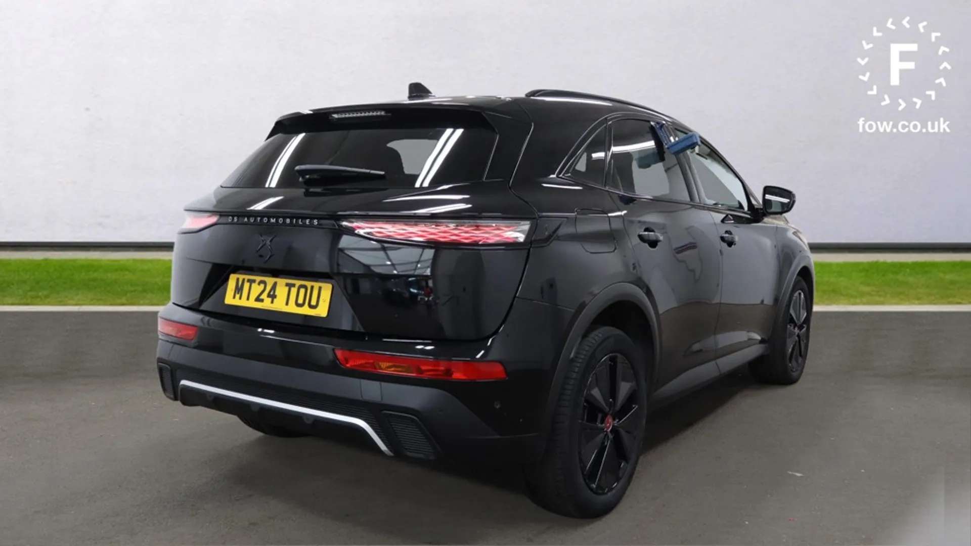2024 DS DS 7 CROSSBACK 2024 DS DS 7 CROSSBACK
