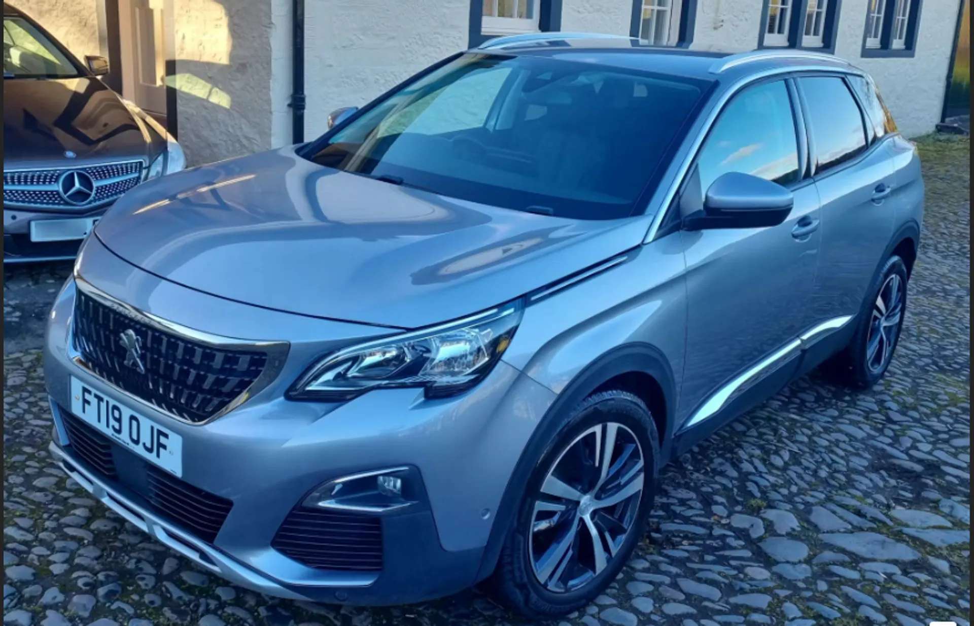 2019 PEUGEOT 3008 2019 PEUGEOT 3008