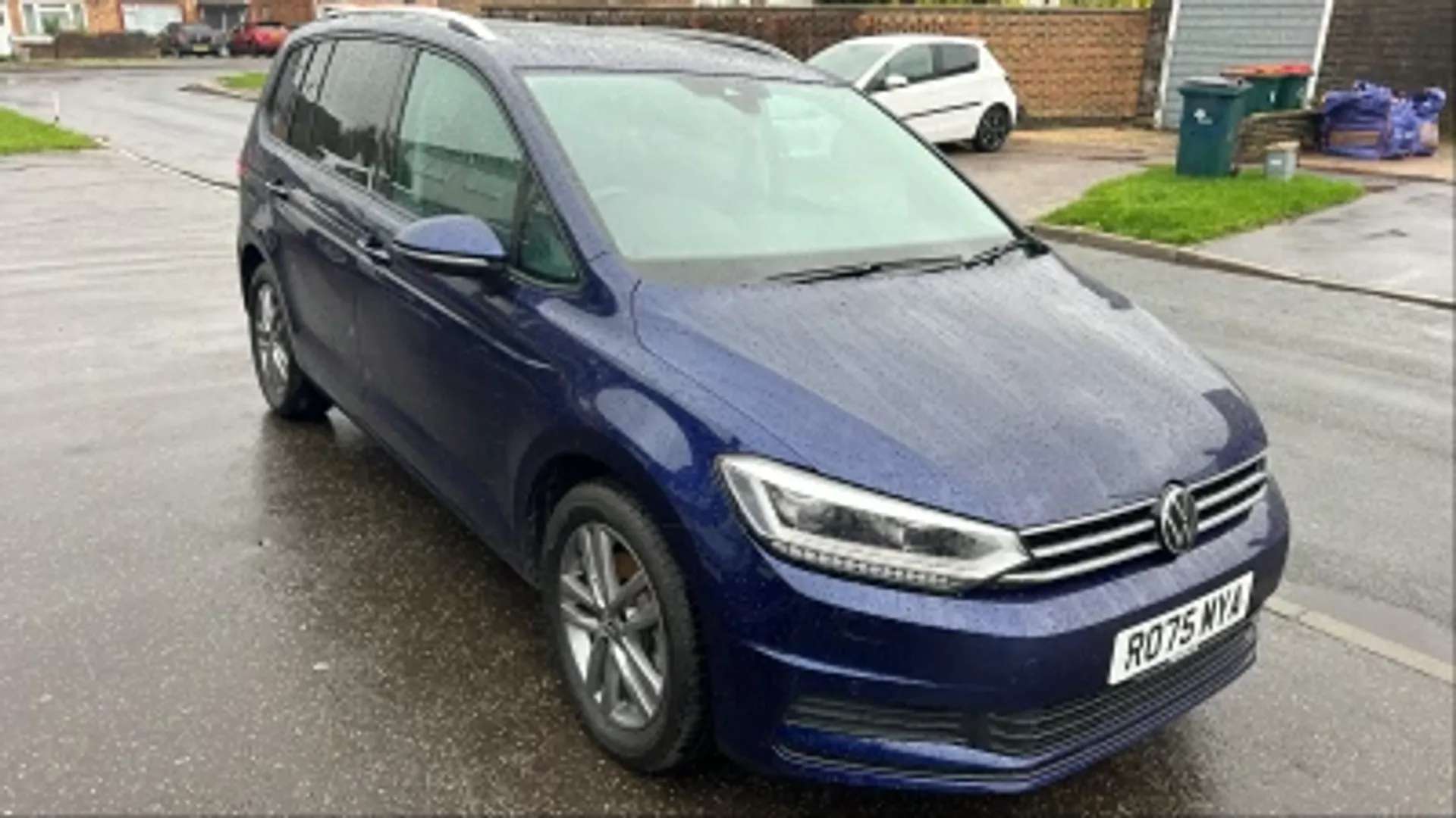 2025 VOLKSWAGEN TOURAN 2025 VOLKSWAGEN TOURAN