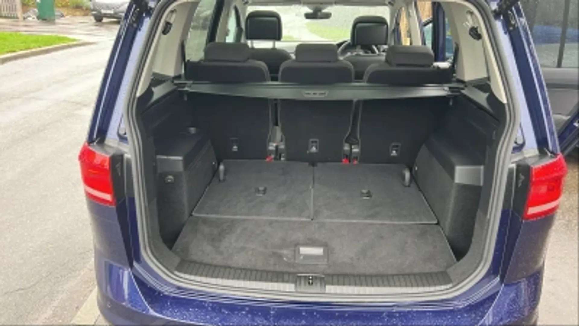 2025 VOLKSWAGEN TOURAN 2025 VOLKSWAGEN TOURAN