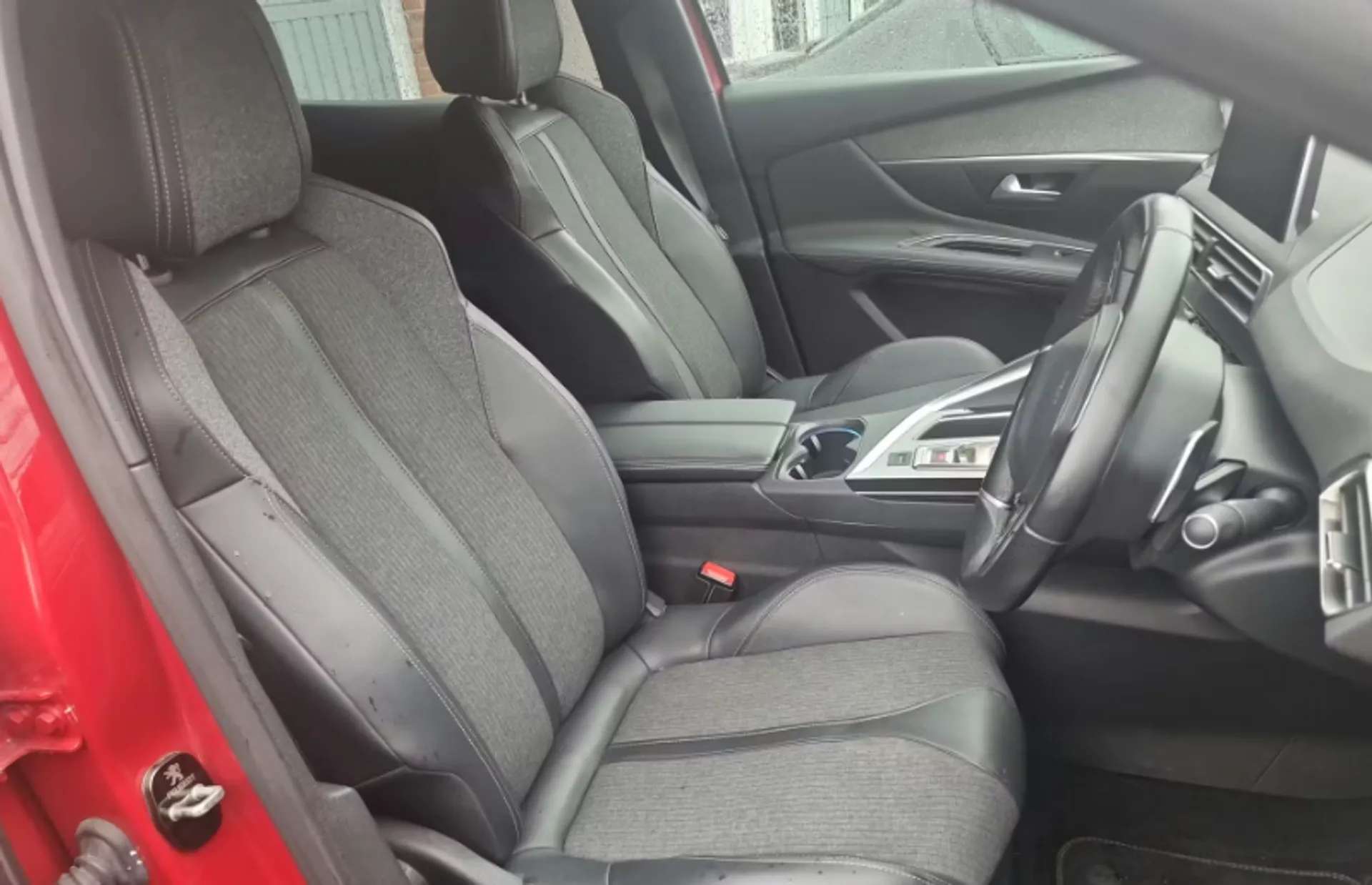 2019 PEUGEOT 3008 2019 PEUGEOT 3008