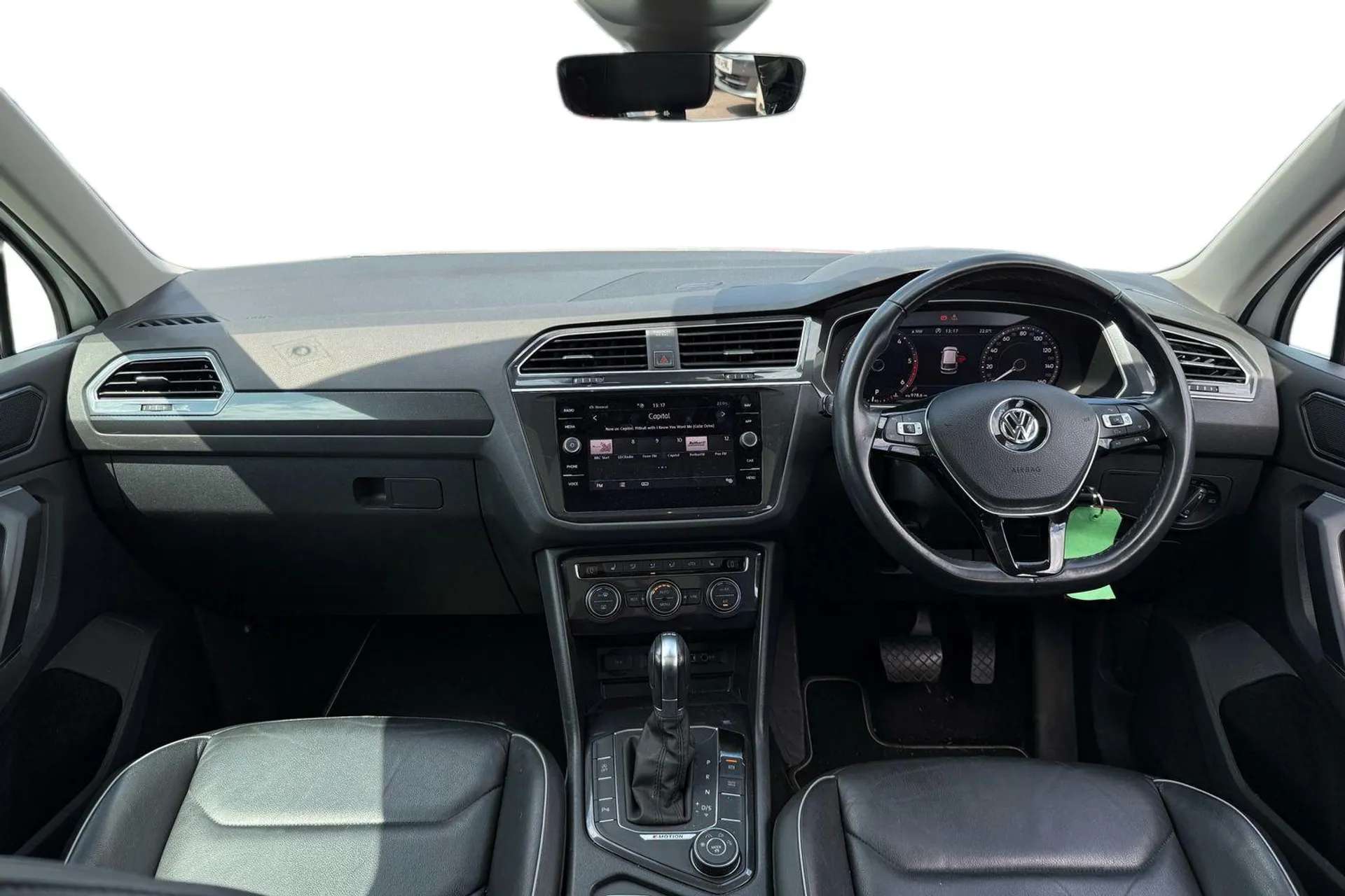 A 2018 VOLKSWAGEN TIGUAN 2.0 TDi 150 4Motion SEL 5dr DSG [ Ambient lighting pack , Bluetooth phone integration system , LED 'Mid' headlights , eCall and Security & Service Plu A 2018 VOLKSWAGEN TIGUAN 2.0 TDi 150 4Motion SEL 5dr DSG [ Ambient lighting pack , Bluetooth phone integration system , LED 'Mid' headlights , eCall and Security & Service Plu