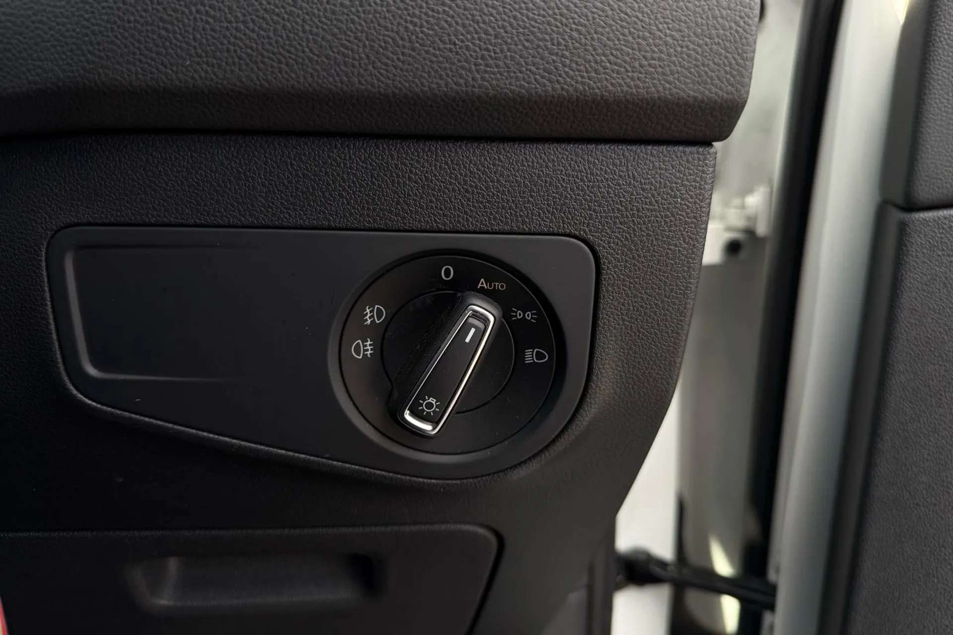 2018 VOLKSWAGEN TIGUAN 2018 VOLKSWAGEN TIGUAN