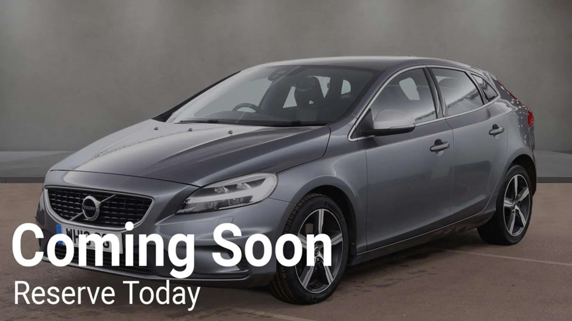 2018 VOLVO V40 2018 VOLVO V40