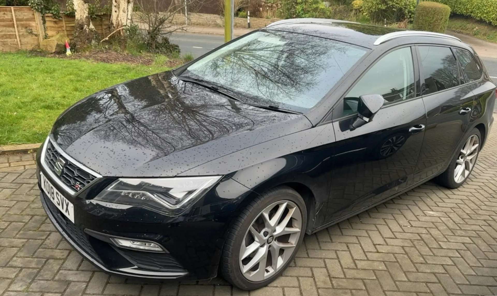 A 2018 SEAT LEON 1.4 EcoTSI 150 FR Technology 5dr DSG [Bluetooth Handsfree Phone Connection, Electric adjustable/heated/folding door mirrors, Front assist including ci A 2018 SEAT LEON 1.4 EcoTSI 150 FR Technology 5dr DSG [Bluetooth Handsfree Phone Connection, Electric adjustable/heated/folding door mirrors, Front assist including ci