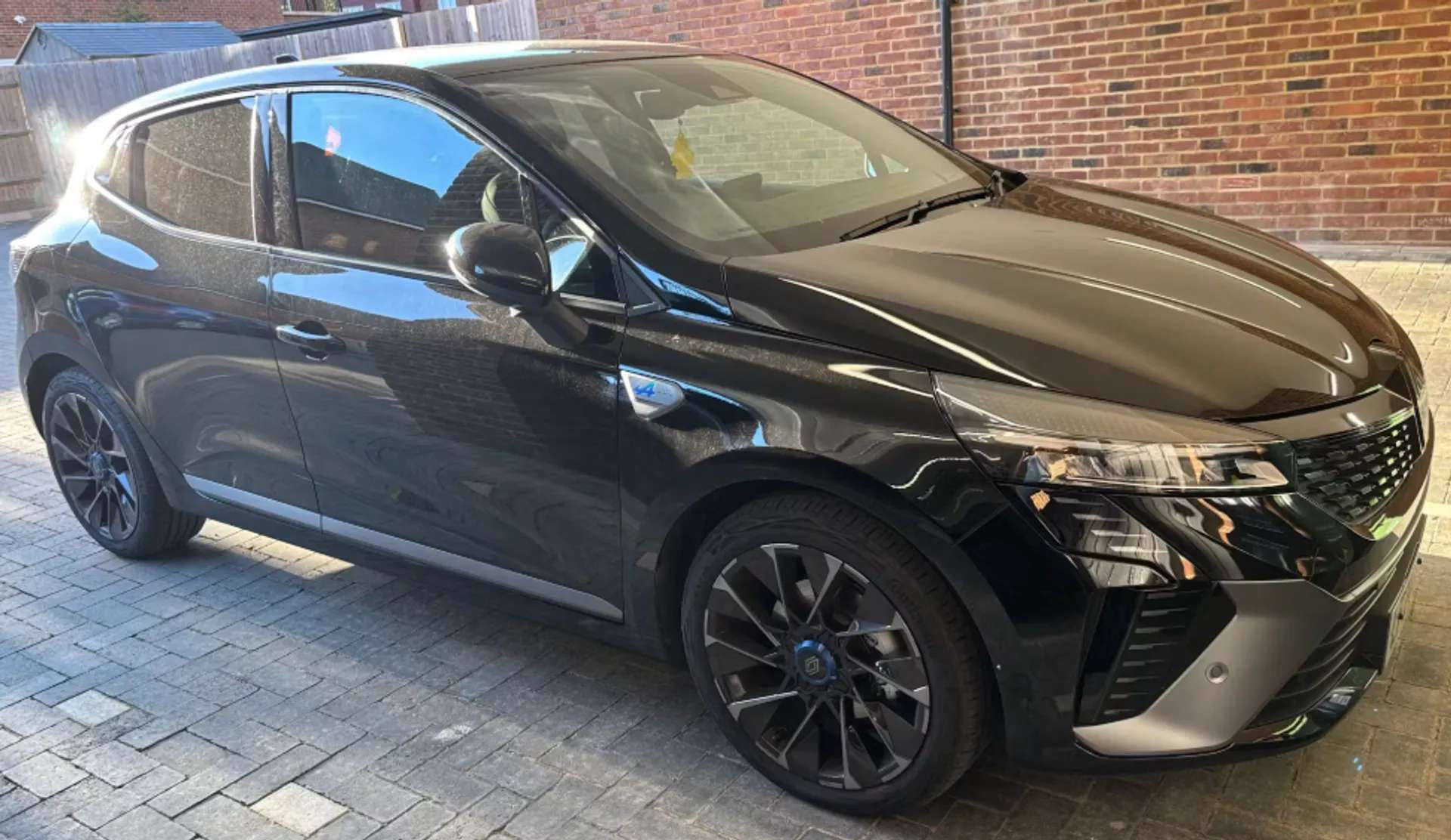 2024 RENAULT CLIO 2024 RENAULT CLIO