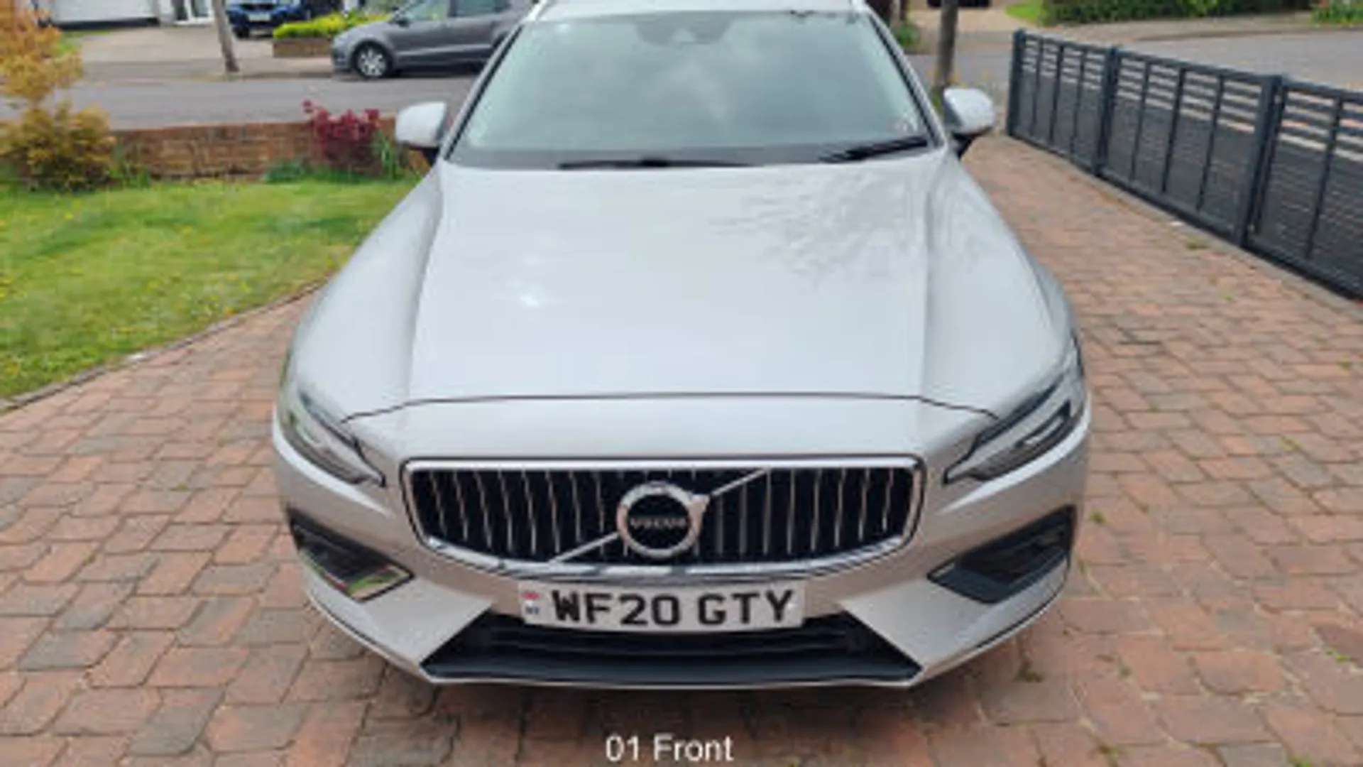 2020 VOLVO V60 2020 VOLVO V60