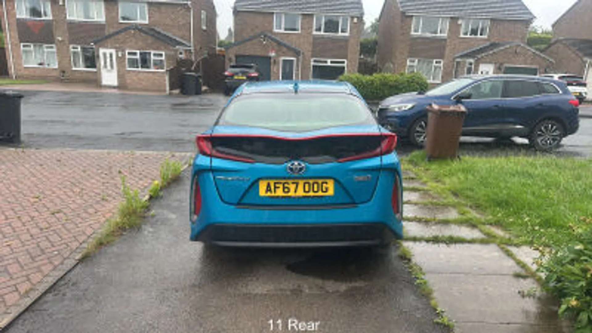 A 2017 TOYOTA PRIUS 1.8 VVTi Plug-in Business Edition Plus 5dr CVT [Blind spot monitoring with rear cross traffic alert, Dual zone air conditioning, Electric heated/opera A 2017 TOYOTA PRIUS 1.8 VVTi Plug-in Business Edition Plus 5dr CVT [Blind spot monitoring with rear cross traffic alert, Dual zone air conditioning, Electric heated/opera