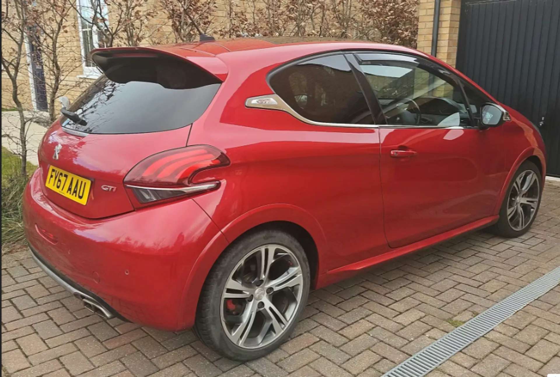 2017 PEUGEOT 208 2017 PEUGEOT 208