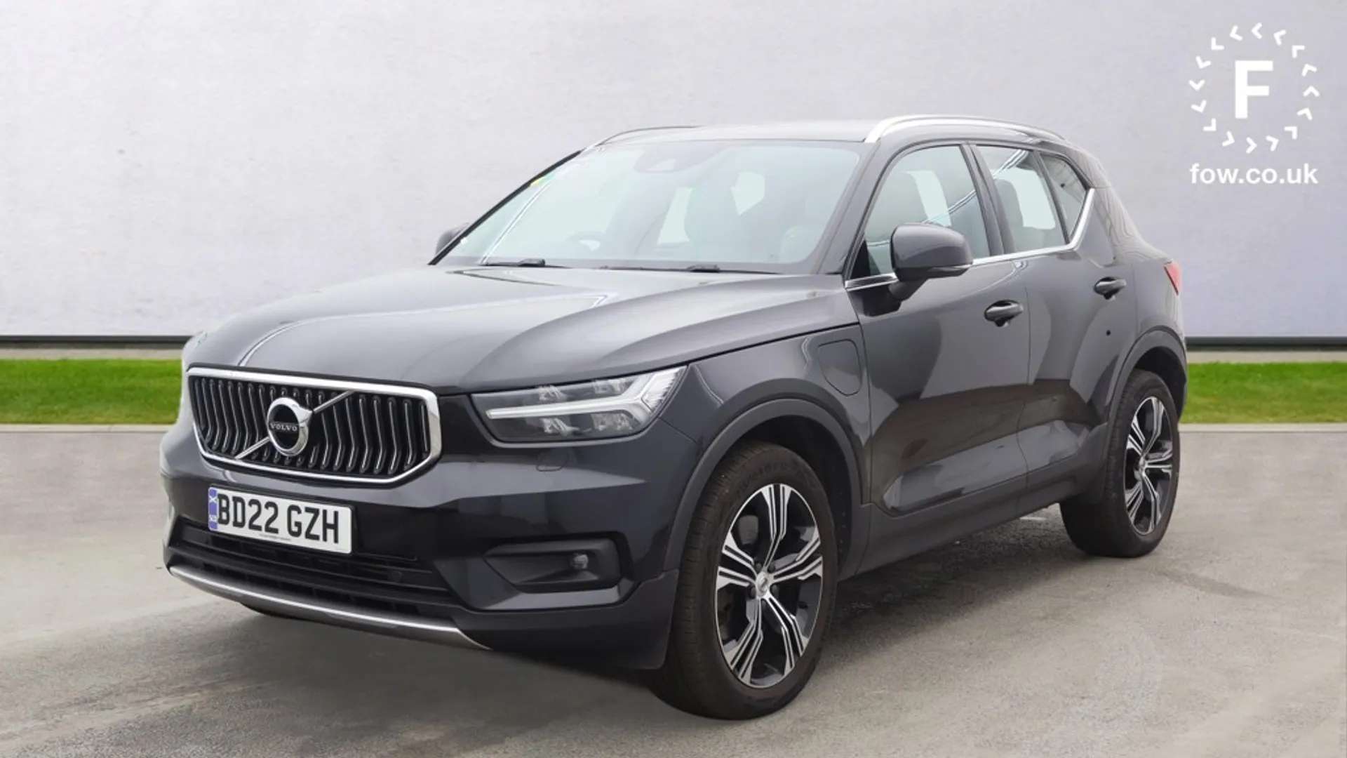 2022 VOLVO XC40 2022 VOLVO XC40