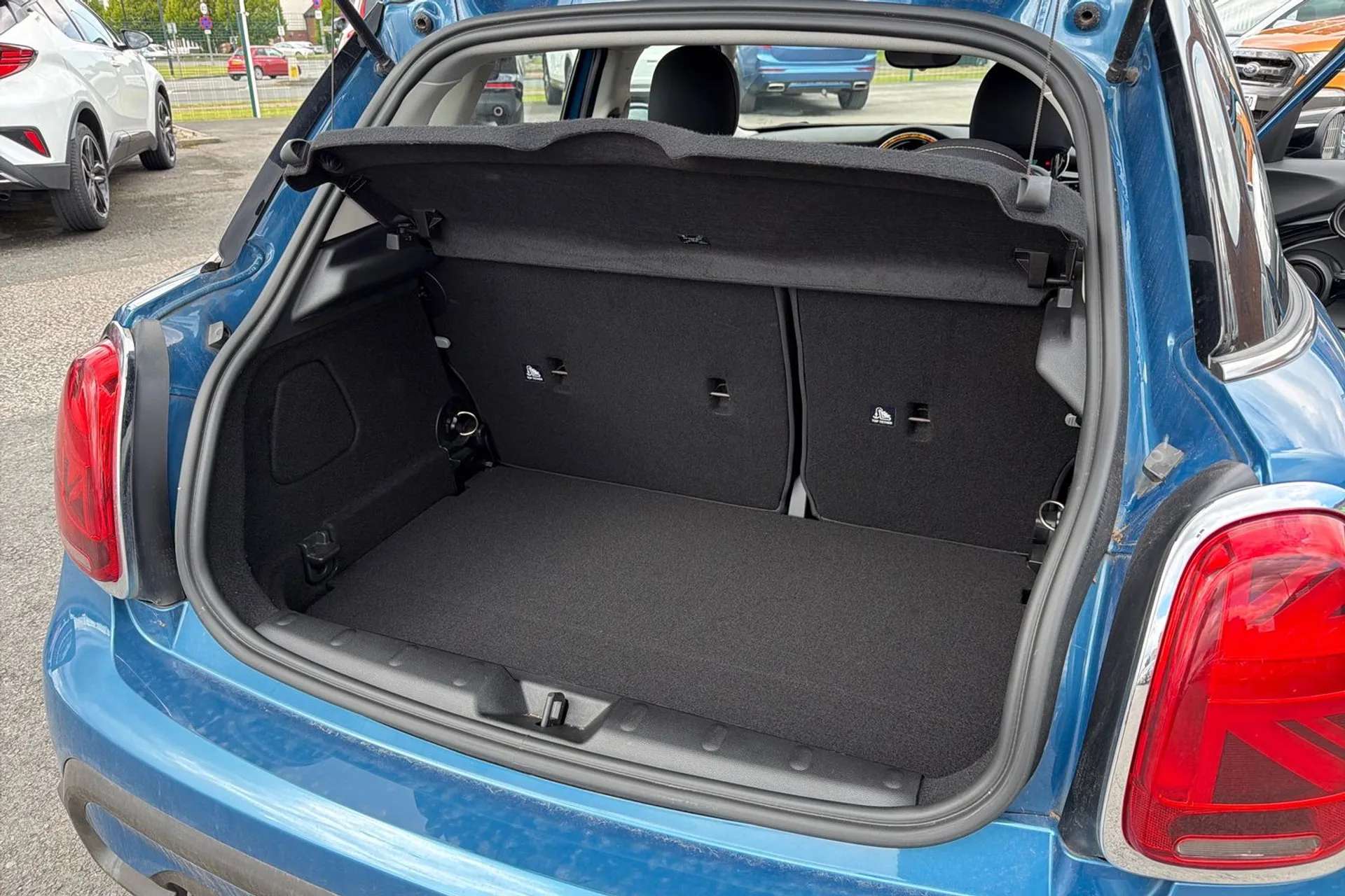 2021 MINI HATCH 2021 MINI HATCH