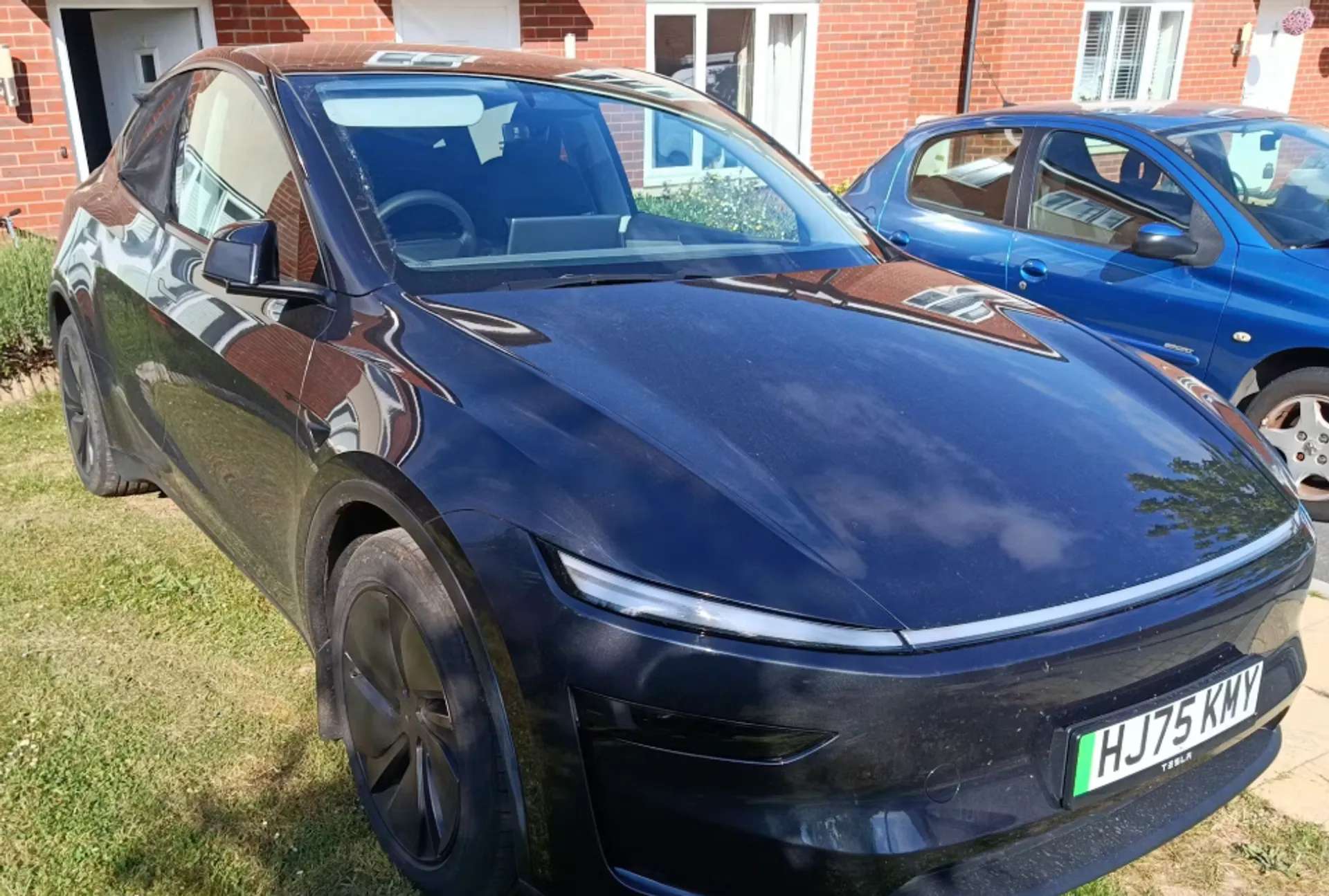 2025 TESLA MODEL Y 2025 TESLA MODEL Y