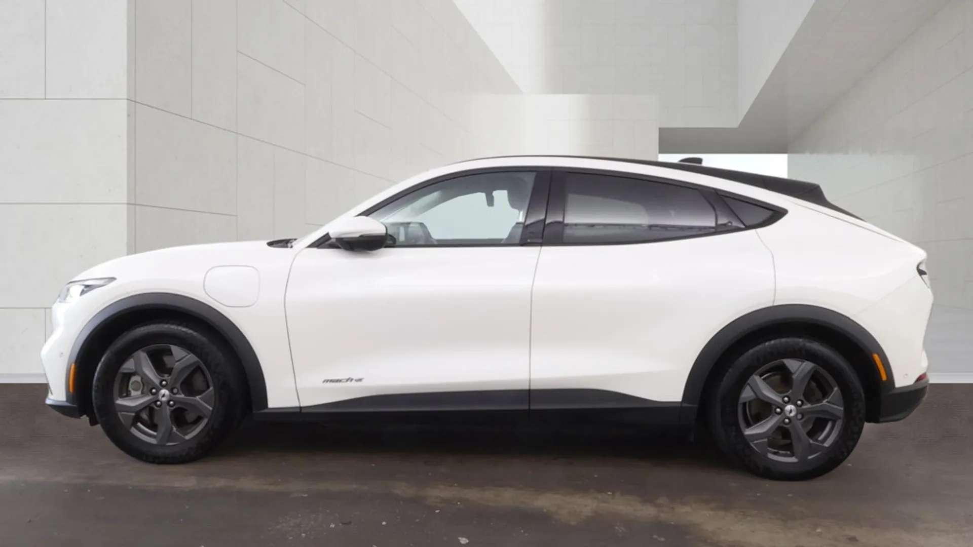 2022 FORD MUSTANG MACH-E 2022 FORD MUSTANG MACH-E