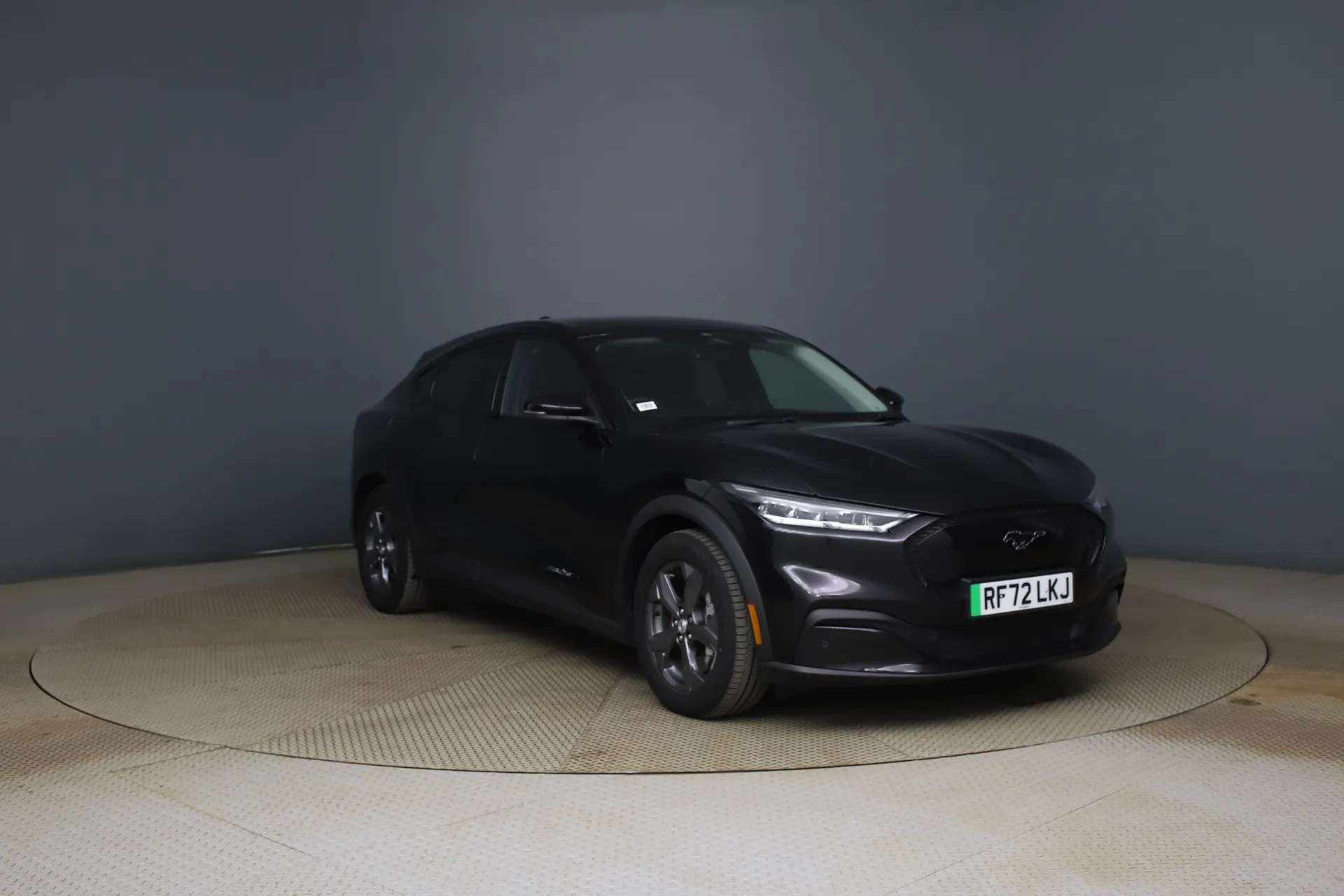 A 2022 FORD MUSTANG MACH-E 216kW Extended Range 88kWh RWD 5dr Auto [ LED signature tail lights, B and O premium sound system 10 speaker including dashboard sound bar, Hands free A 2022 FORD MUSTANG MACH-E 216kW Extended Range 88kWh RWD 5dr Auto [ LED signature tail lights, B and O premium sound system 10 speaker including dashboard sound bar, Hands free