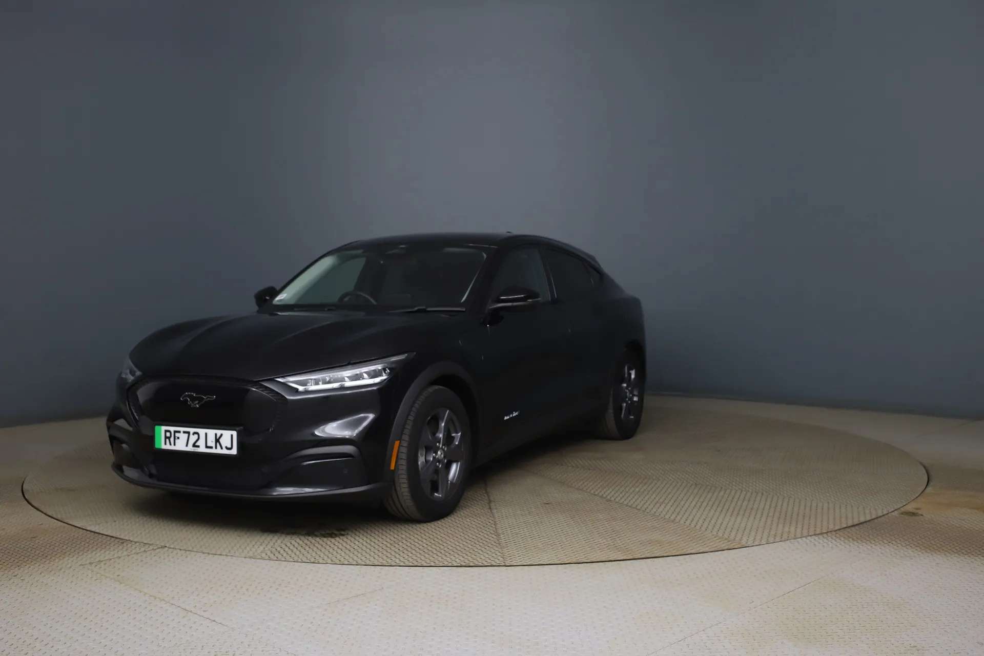 A 2022 FORD MUSTANG MACH-E 216kW Extended Range 88kWh RWD 5dr Auto [ LED signature tail lights, B and O premium sound system 10 speaker including dashboard sound bar, Hands free A 2022 FORD MUSTANG MACH-E 216kW Extended Range 88kWh RWD 5dr Auto [ LED signature tail lights, B and O premium sound system 10 speaker including dashboard sound bar, Hands free