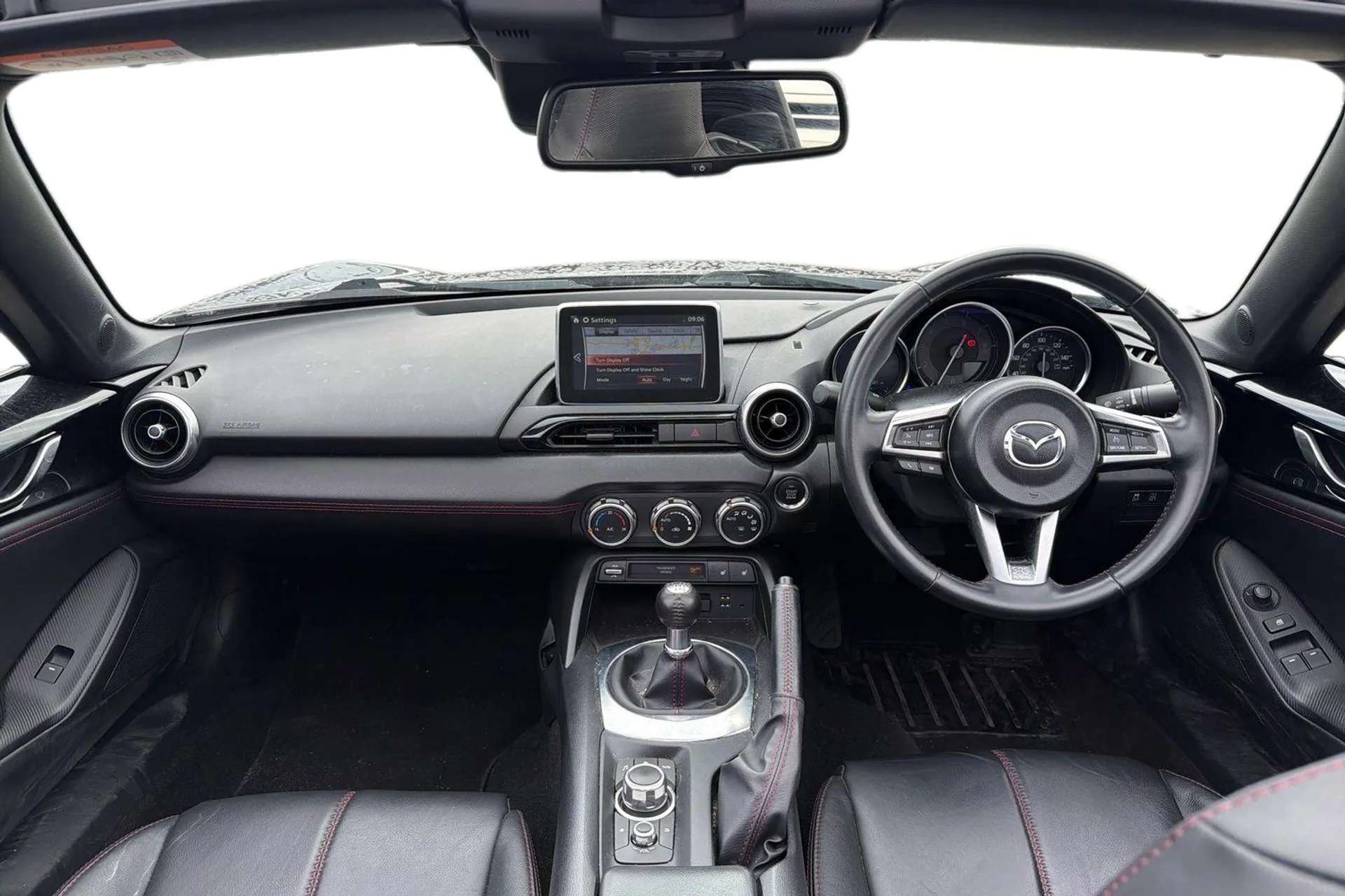 2017 MAZDA MX-5 2017 MAZDA MX-5
