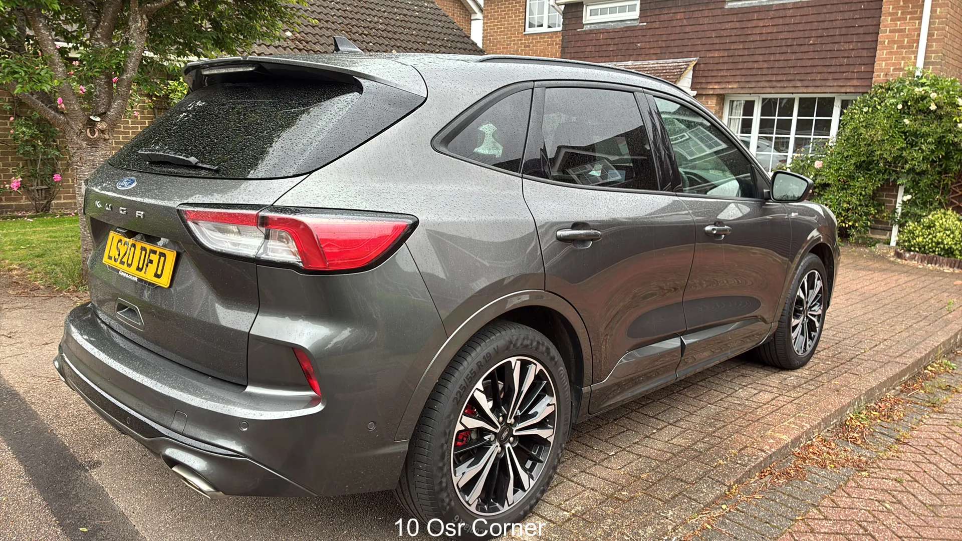 A 2020 FORD KUGA 1.5 EcoBoost 150 ST-Line X First Edition 5dr [Front & Rear Parking Sensors, Front and rear view camera, Head up Display, Full LED quad projector headl A 2020 FORD KUGA 1.5 EcoBoost 150 ST-Line X First Edition 5dr [Front & Rear Parking Sensors, Front and rear view camera, Head up Display, Full LED quad projector headl