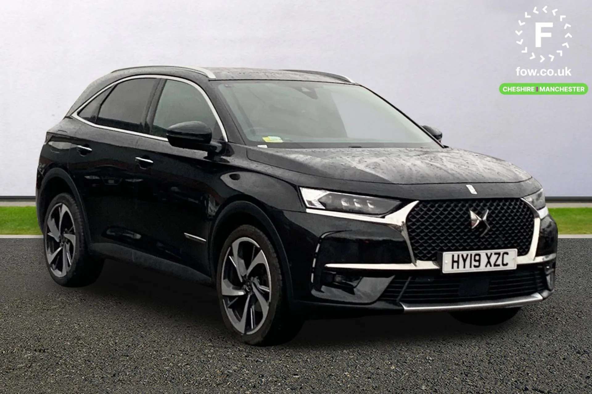 A 2019 DS DS7 CROSSBACK 1.6 PureTech Ultra Prestige 5dr EAT8 [Front & Rear parking sensors, Wireless charging for smartphone, 12.3" digital instrument cluster display, Massag A 2019 DS DS7 CROSSBACK 1.6 PureTech Ultra Prestige 5dr EAT8 [Front & Rear parking sensors, Wireless charging for smartphone, 12.3" digital instrument cluster display, Massag