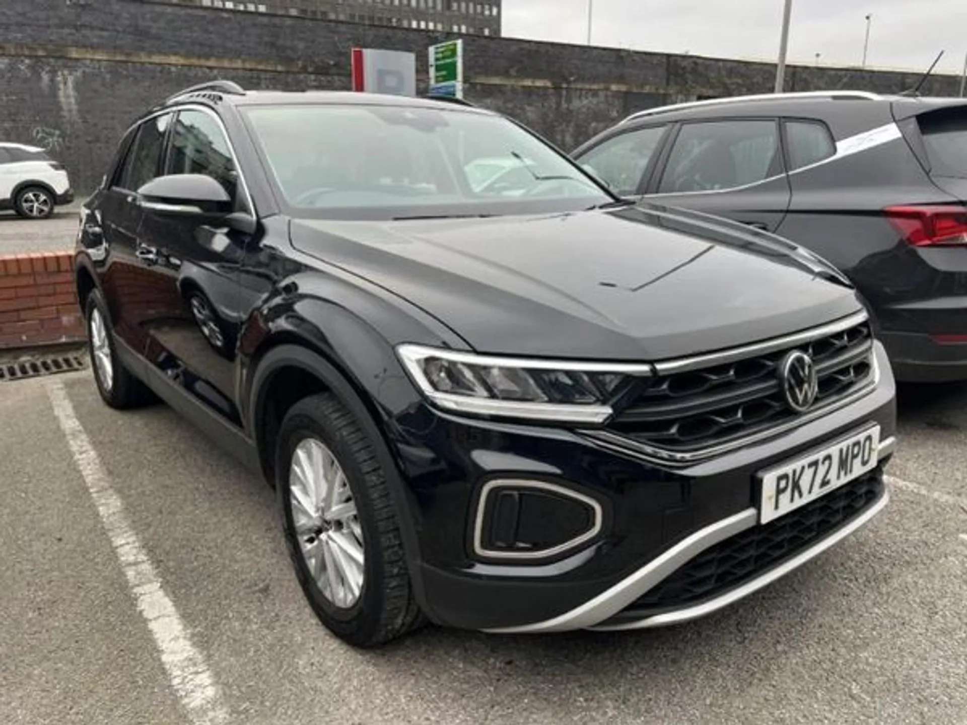 Check out this Volkswagen T-roc 2022 Petrol Manual