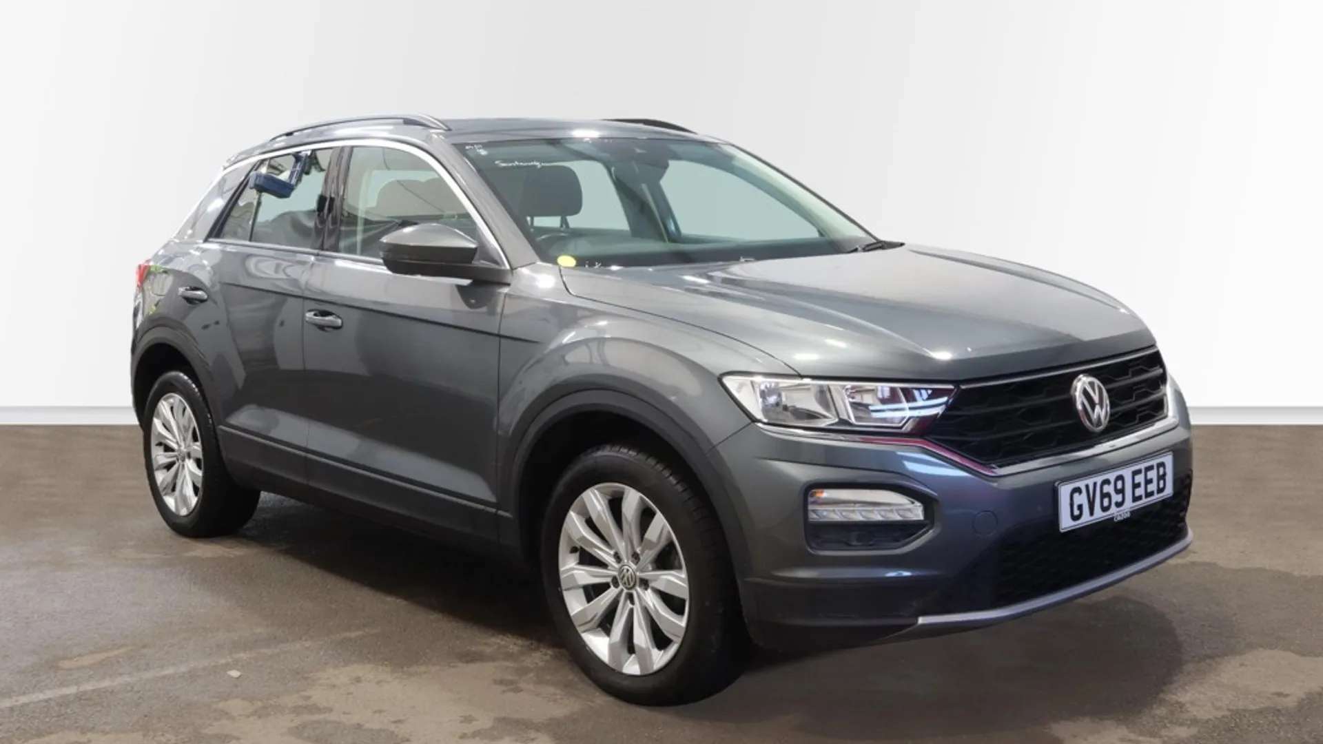 Check out this Volkswagen T-roc 2019 Petrol Automatic