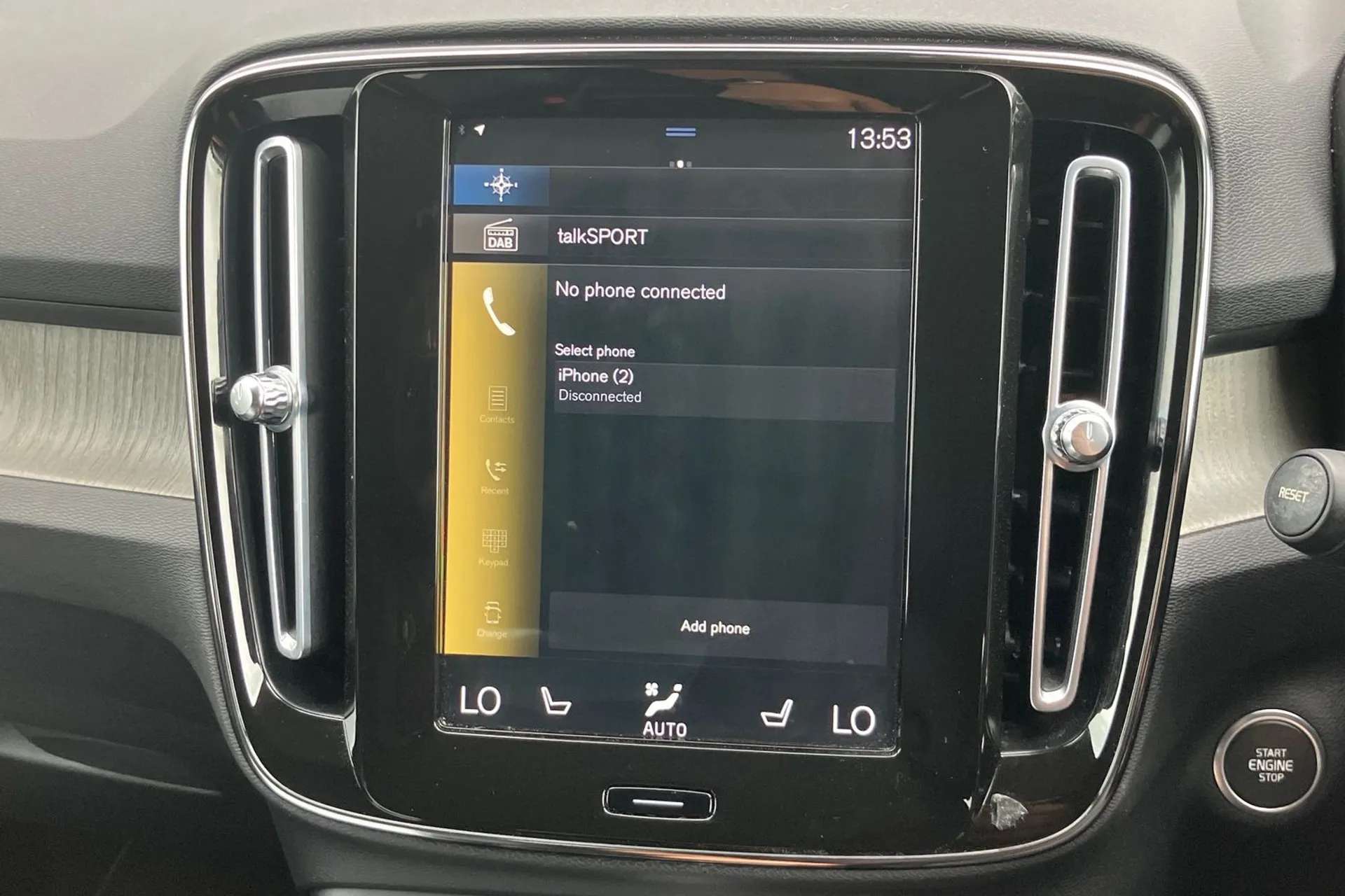 2019 VOLVO XC40 2019 VOLVO XC40