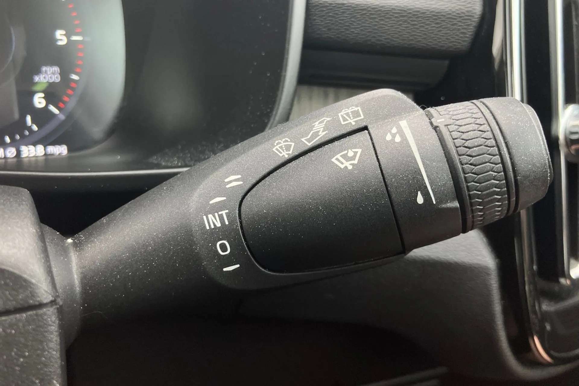 2019 VOLVO XC40 2019 VOLVO XC40