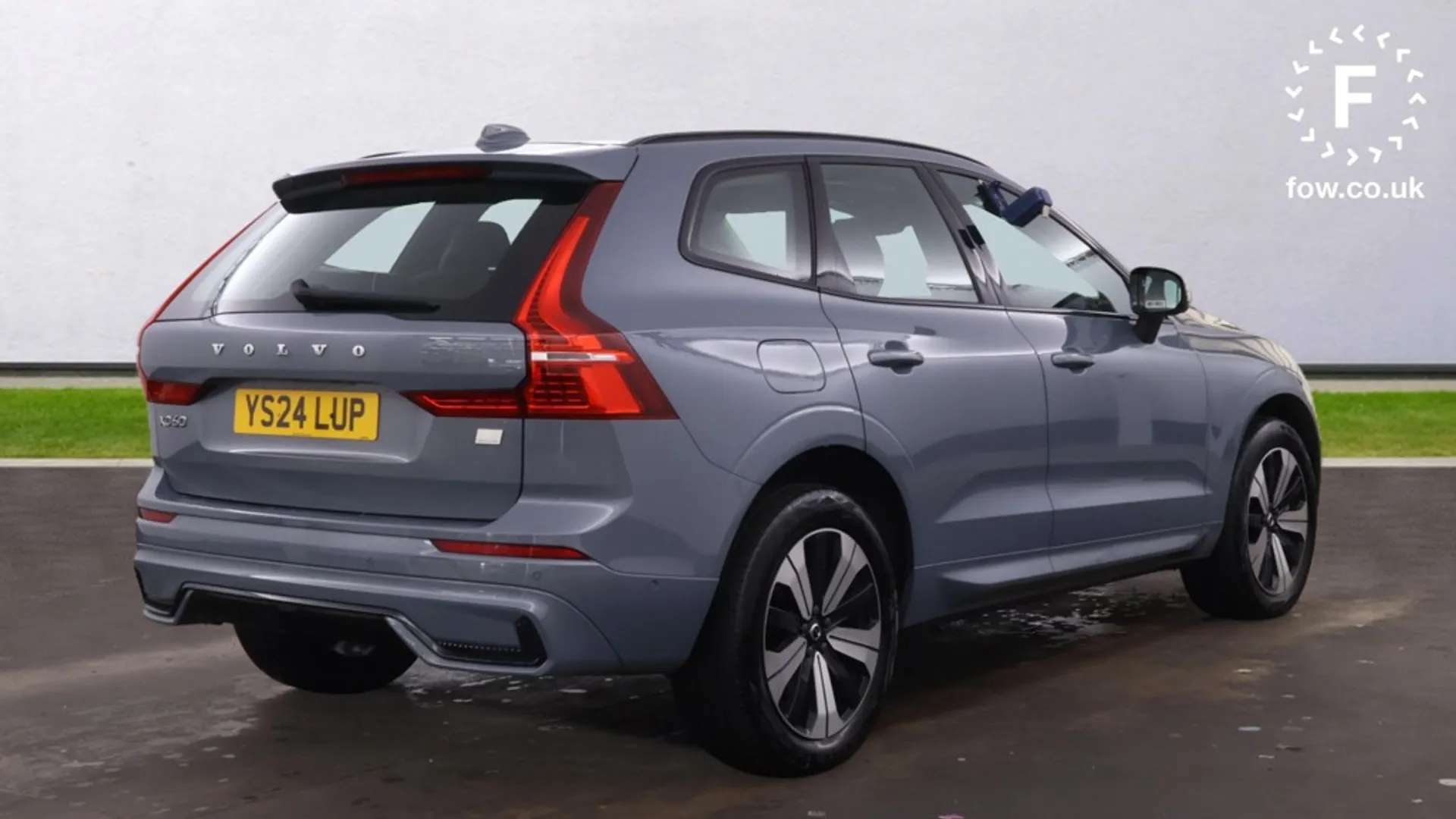 2024 VOLVO XC60 2024 VOLVO XC60